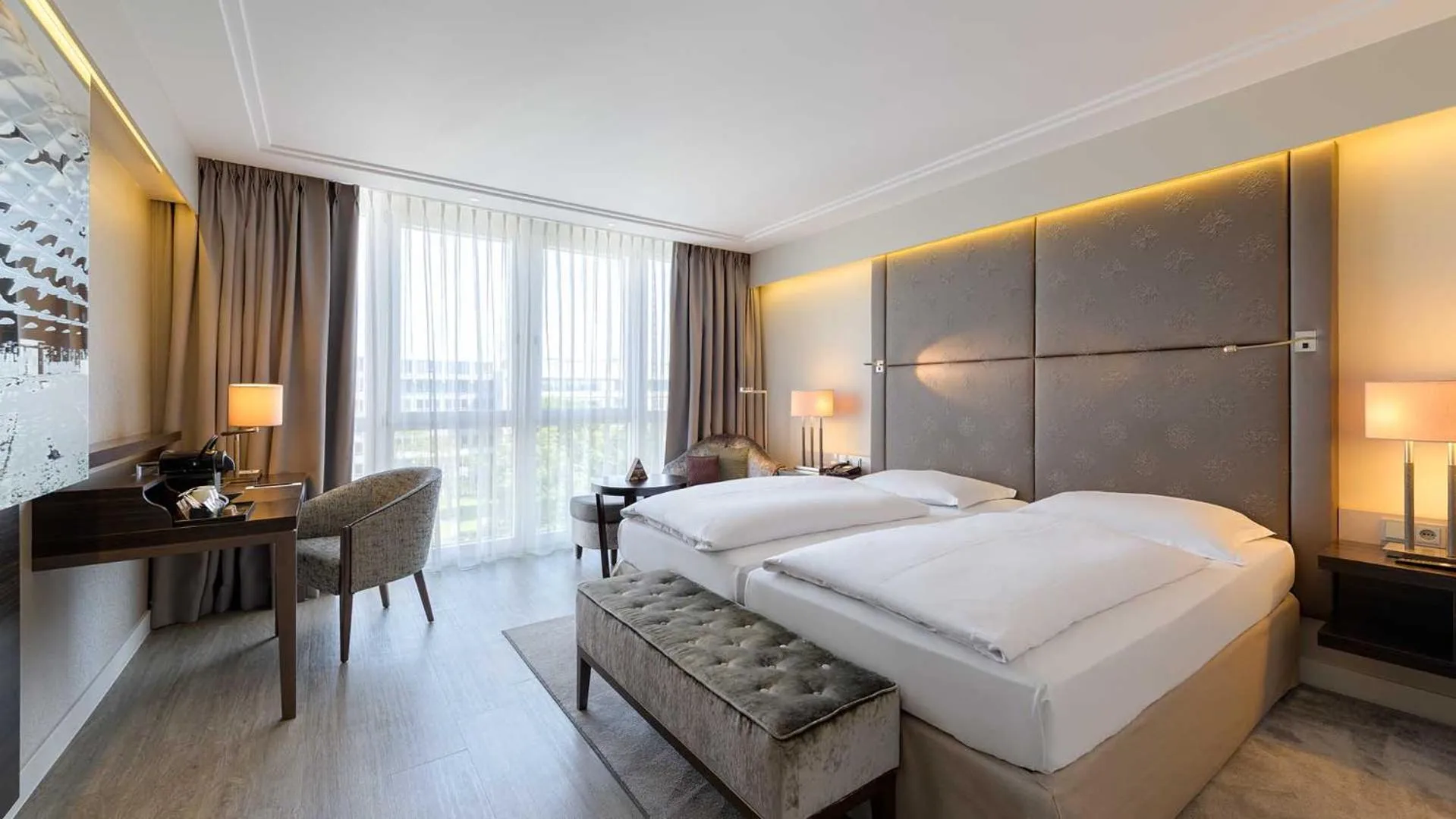 TV and multimedia, Bed in Pullman Munich