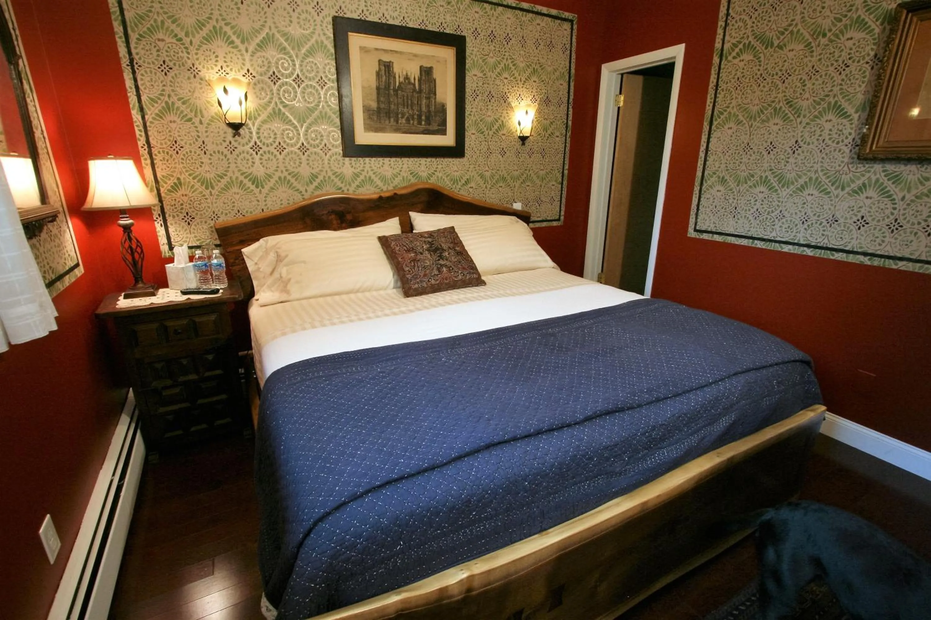 Bed in Alpenhof Bed & Breakfast