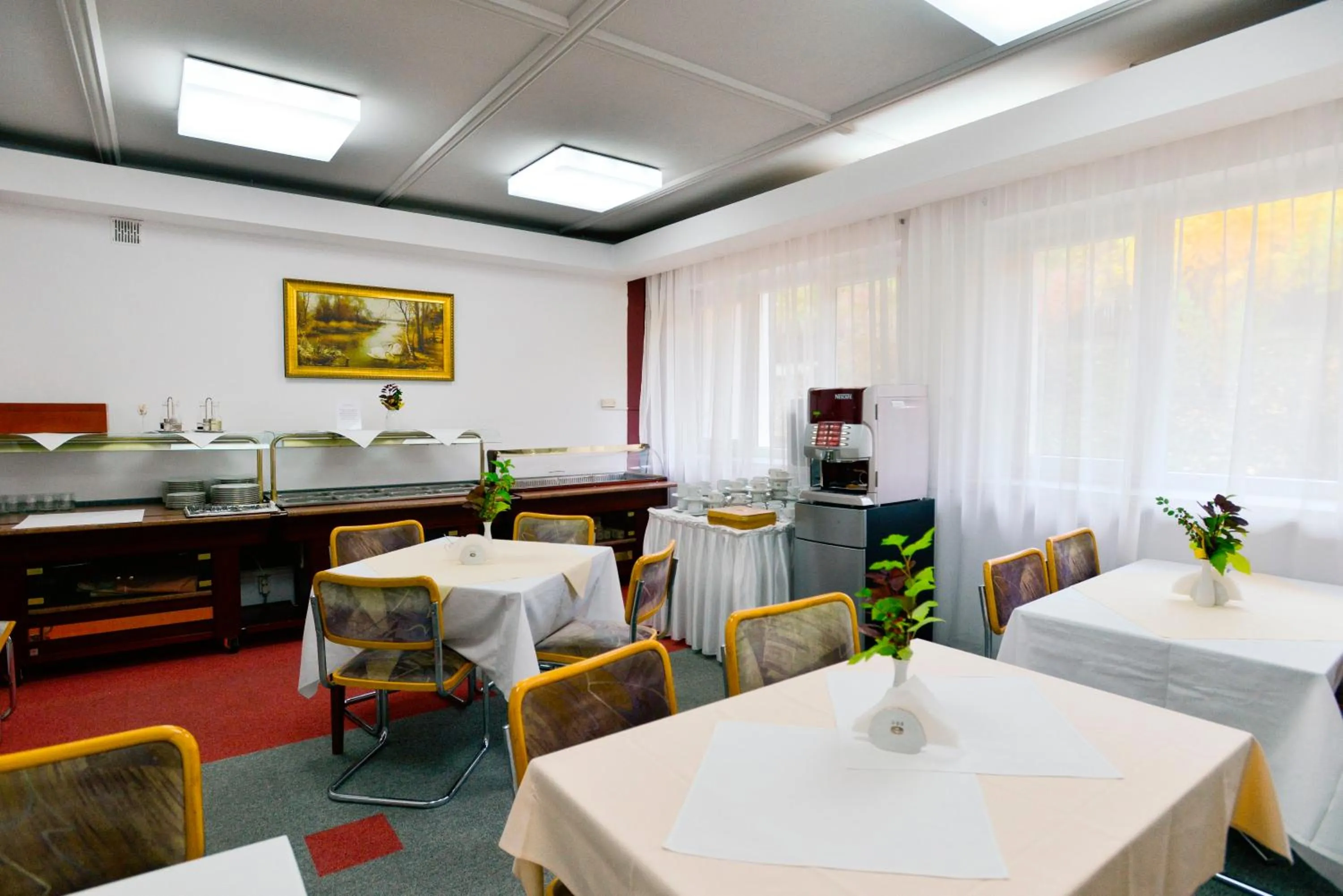 Restaurant/places to eat in Elita Hotel & Restauracja