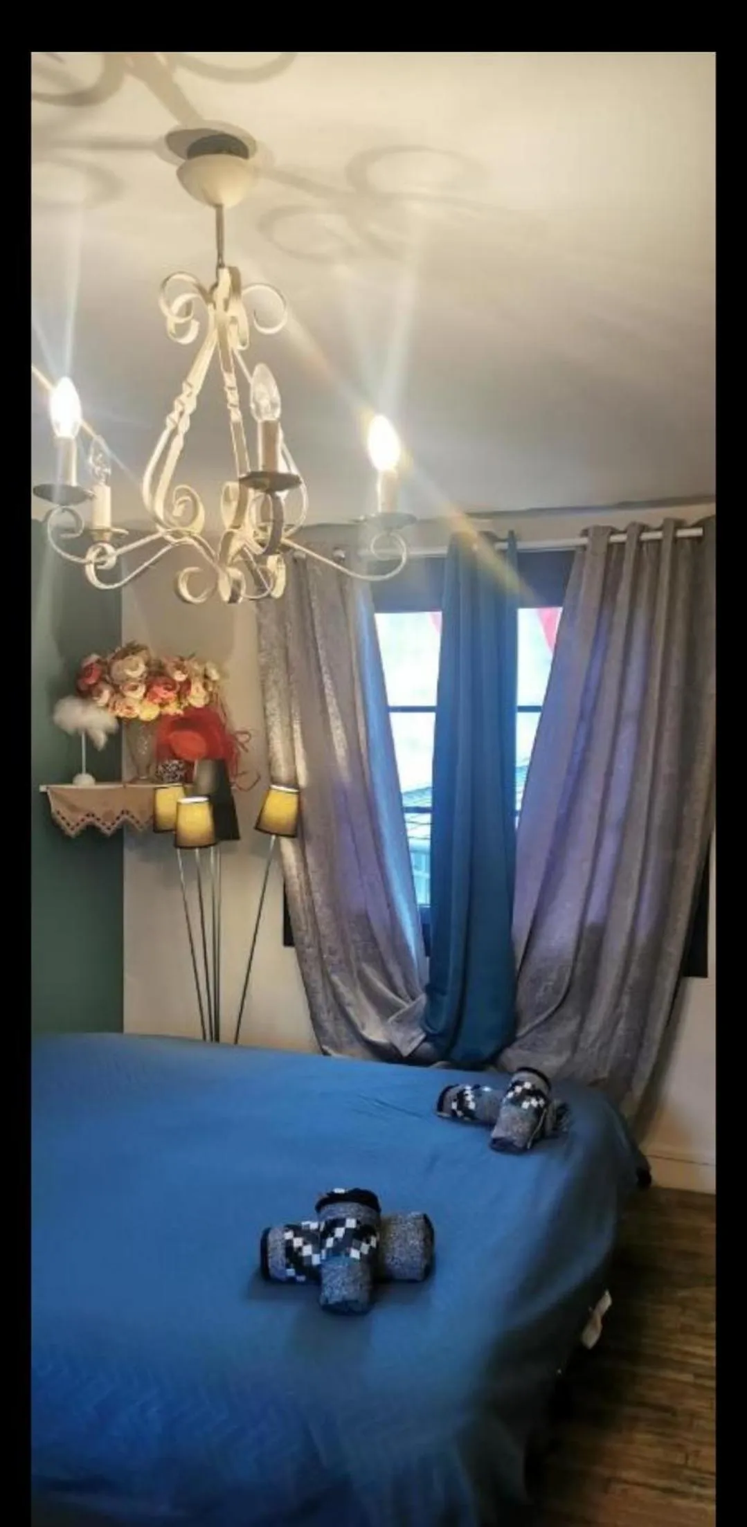 Bed in Chambres d'hôtes Chez Valérie Garage motos et vélos