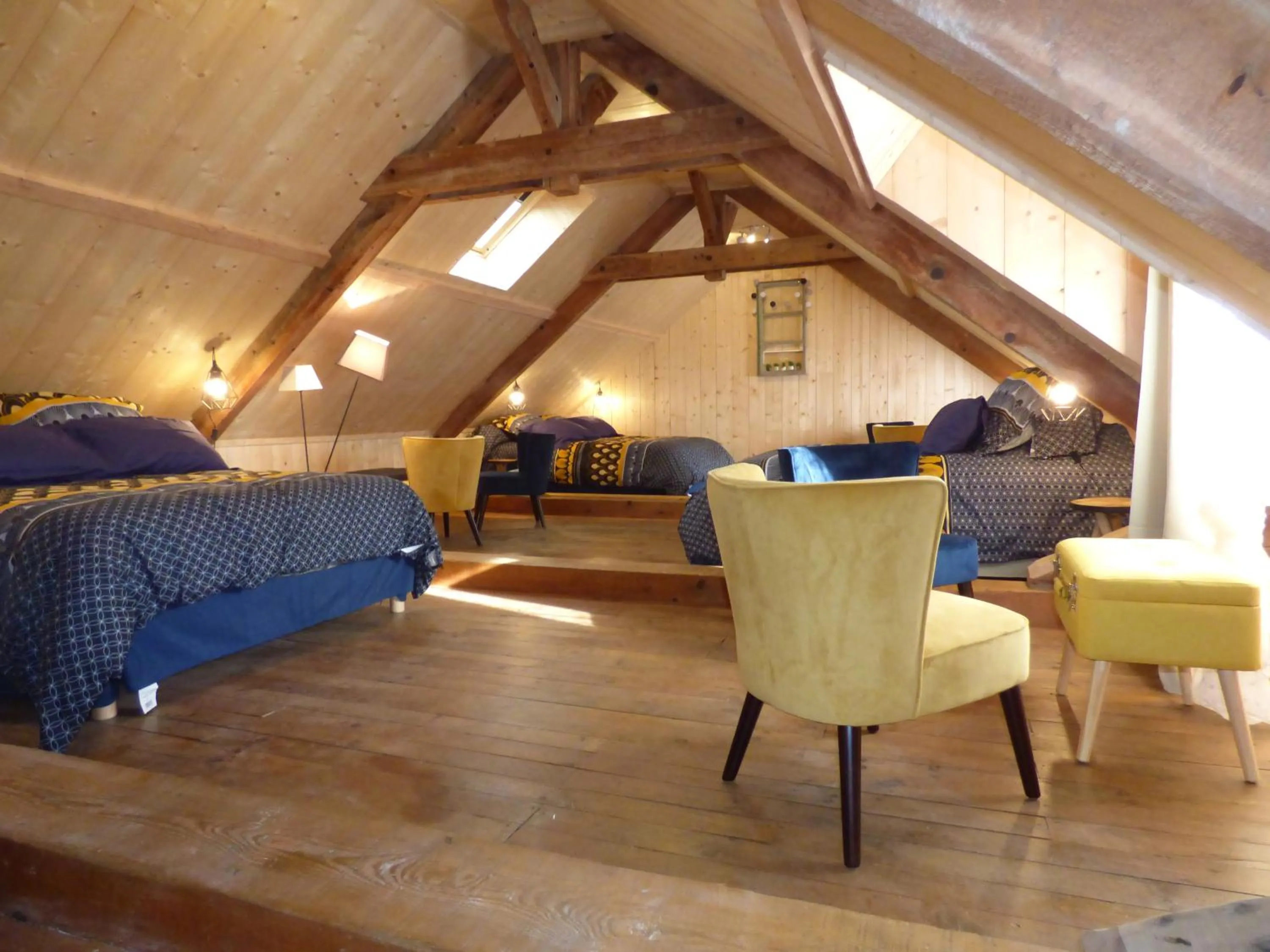 Chambres d'hôtes Chez Valérie Garage motos et vélos