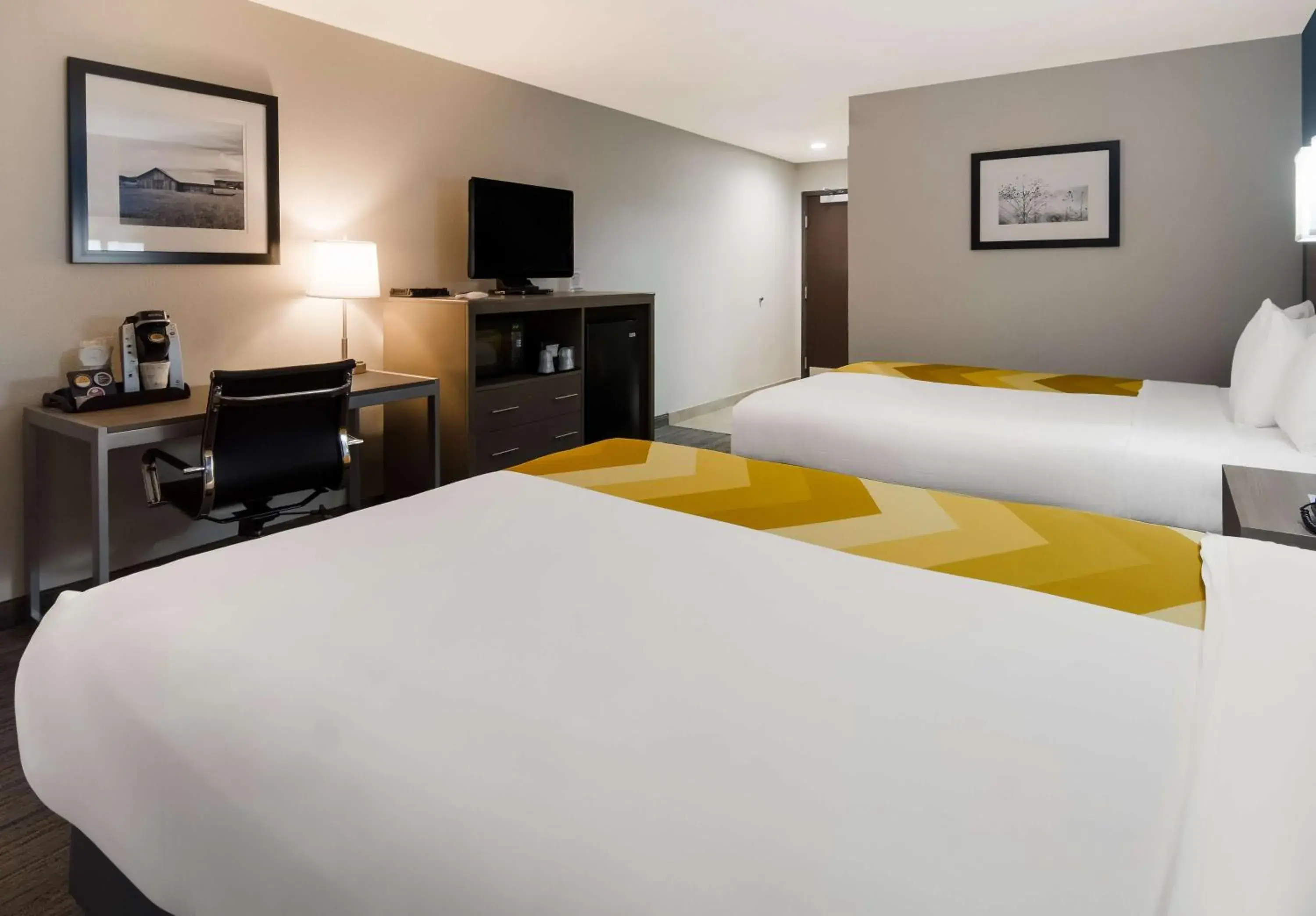 Queen Room with Two Queen Beds - Disability Access in Best Western Eastland Queen Room with Two Queen Beds - Disability Access in Best Western Eastland