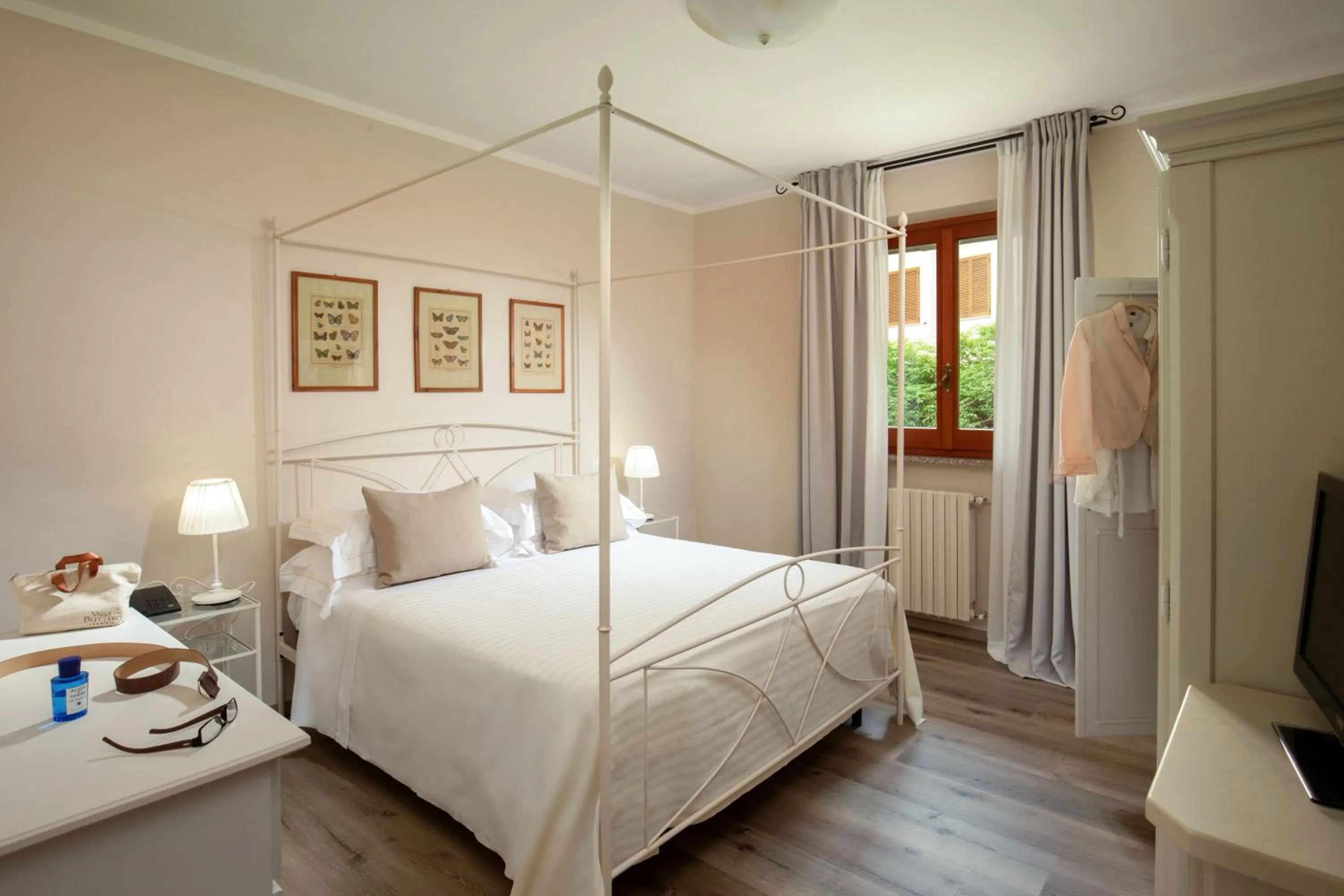 View (from property/room), Bed in Valle Del Buttero