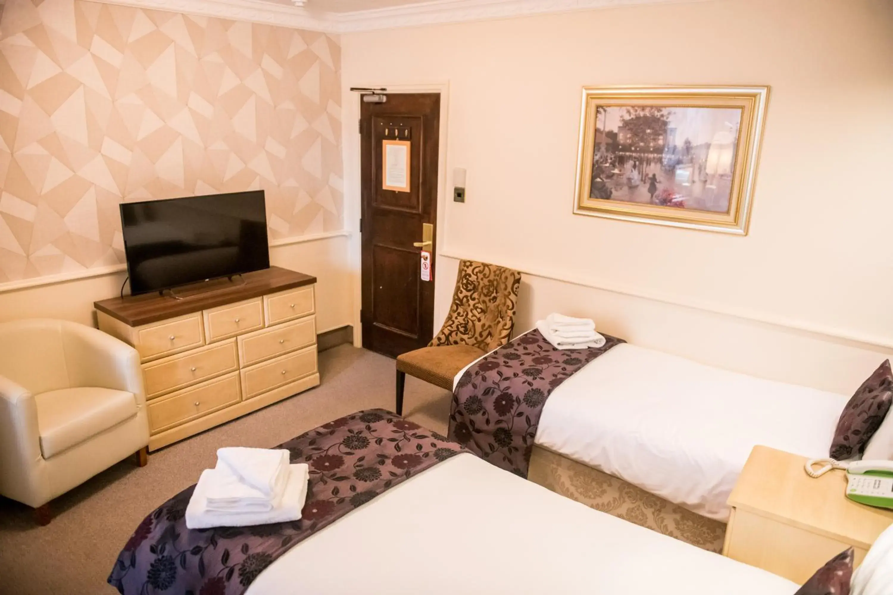 Club Twin Room in Clifton Park Hotel - Adults Only Club Twin Room in Clifton Park Hotel - Adults Only