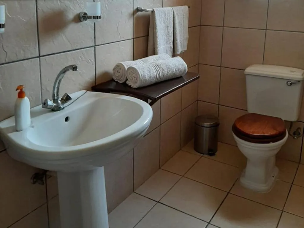 Toilet in Goibib Mountain Lodge