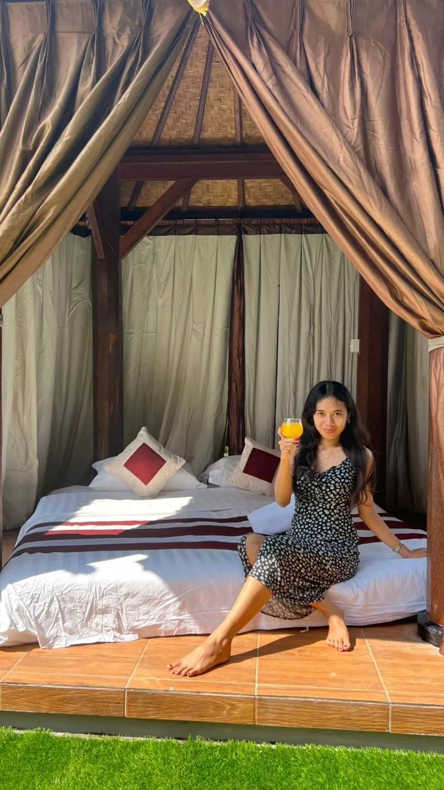 Bed in Mandhasativa Homestay