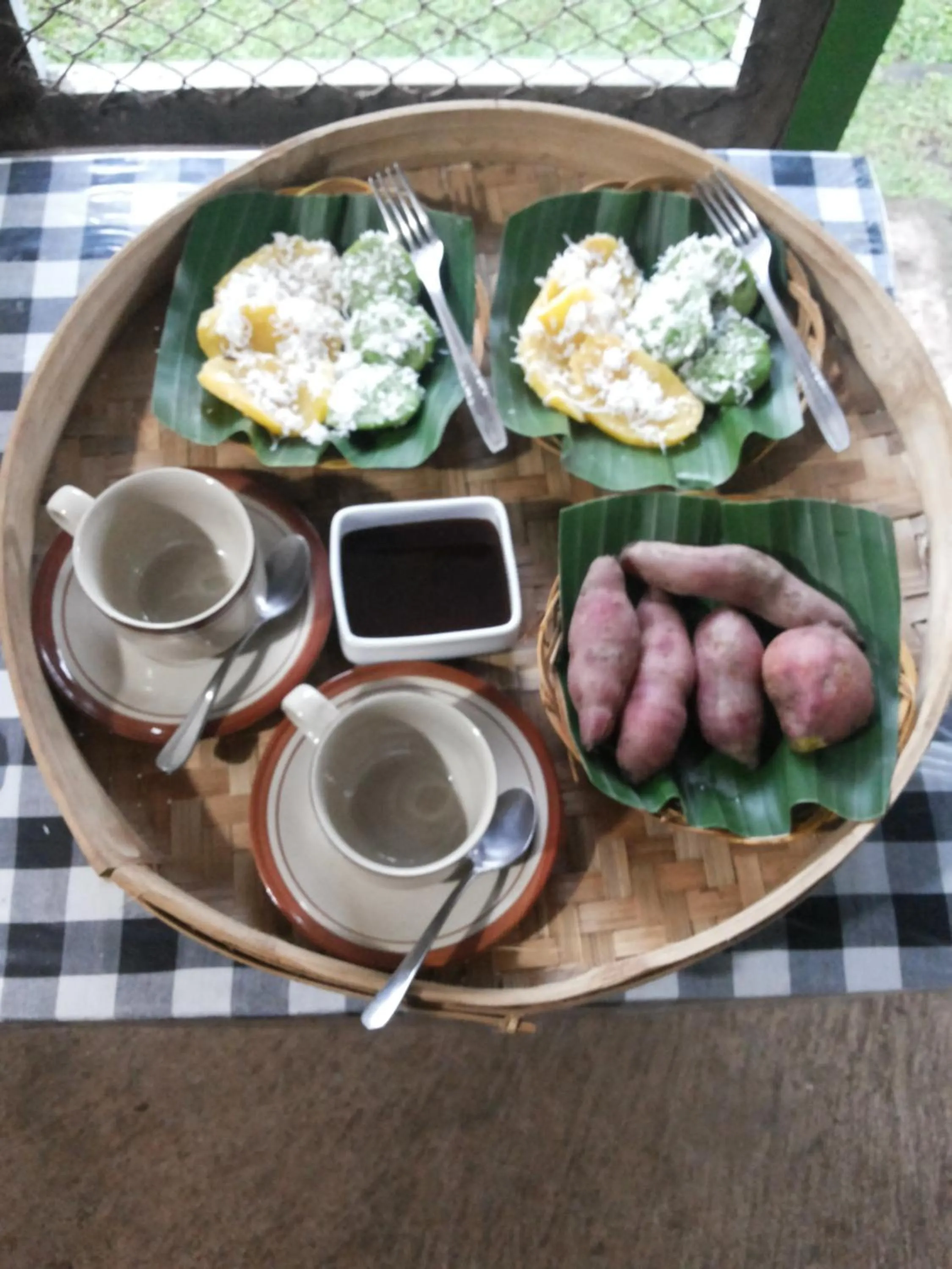 Breakfast in Mandhasativa Homestay