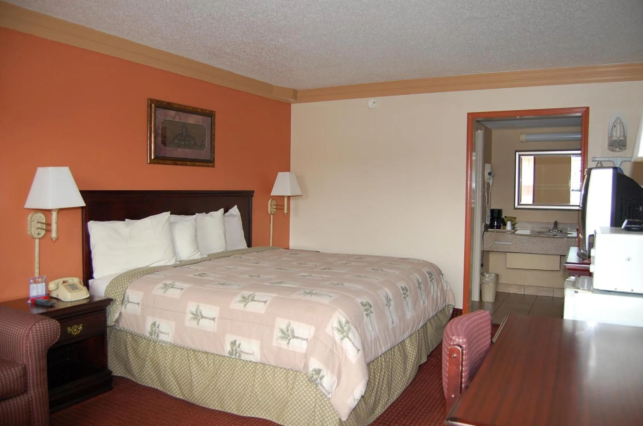 Photo of the whole room, Bed in Executive Inn and Suites Springdale
