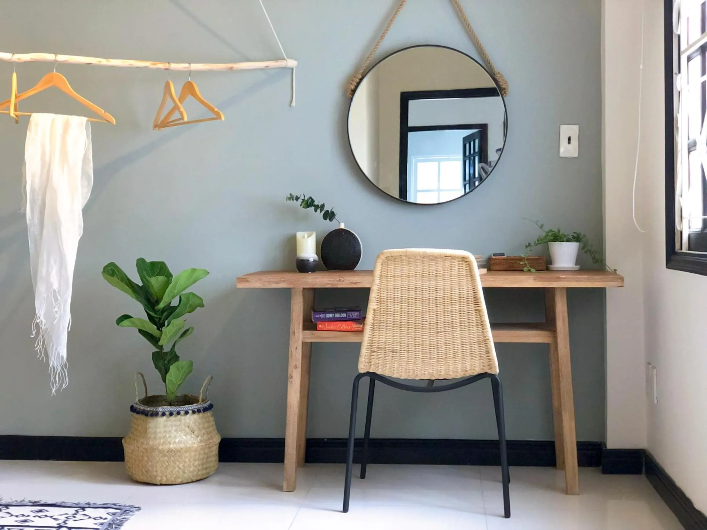 hair dresser in AYA Homestay