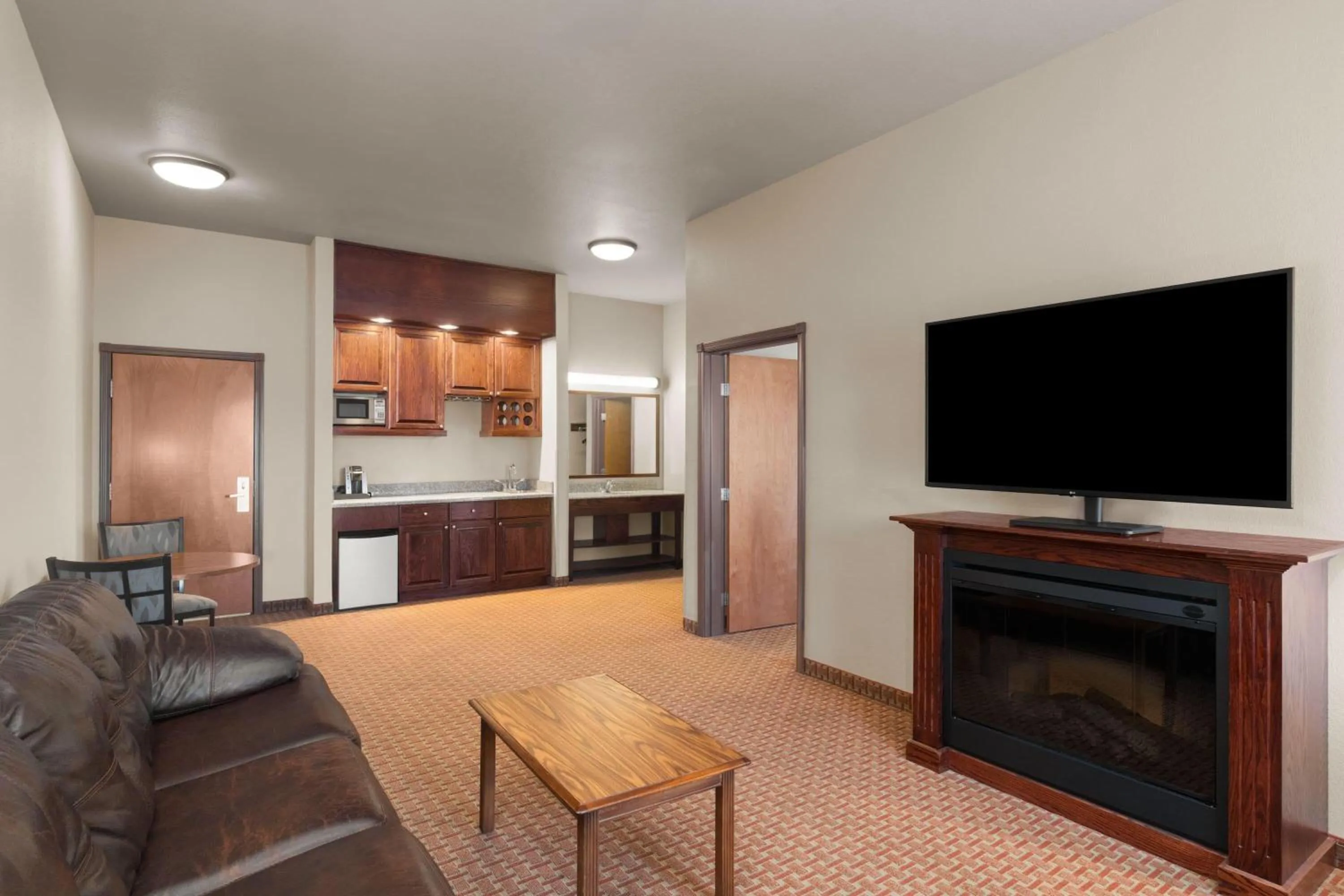 Bath in Baymont Inn & Suites by Wyndham Sturgis