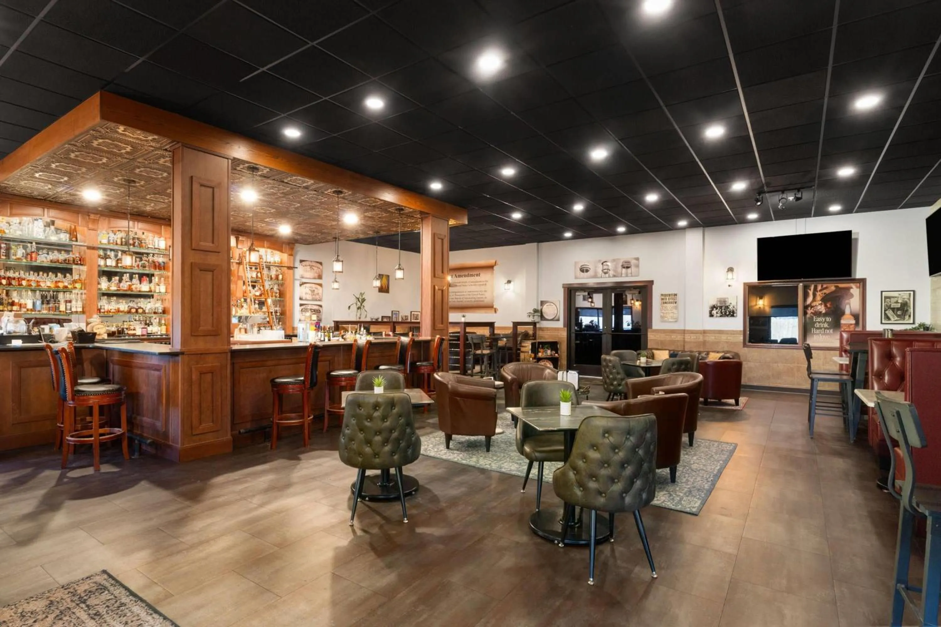 Restaurant/places to eat in Baymont Inn & Suites by Wyndham Sturgis