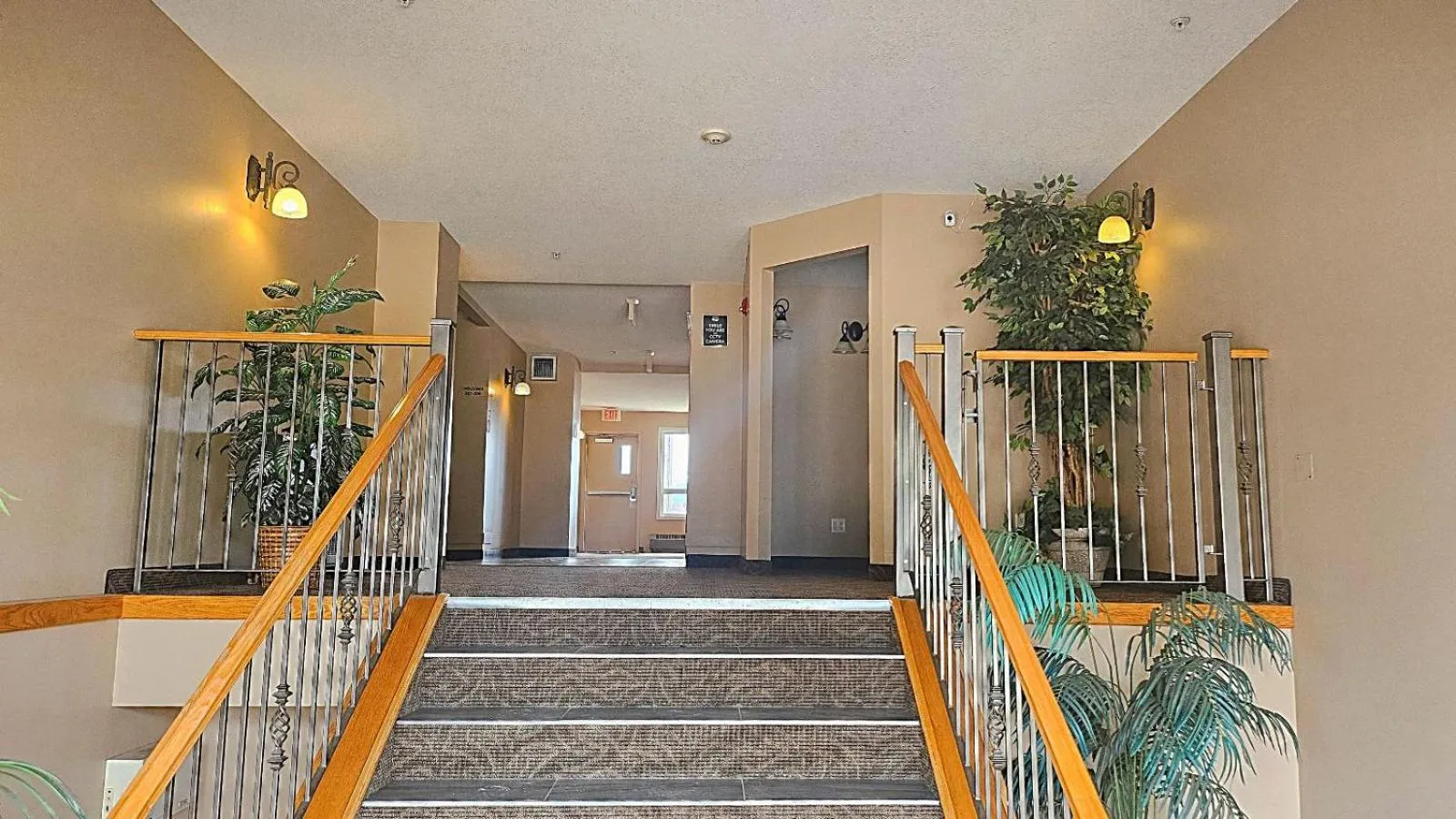 Facade/entrance in Misty Mountain Inn & Suites