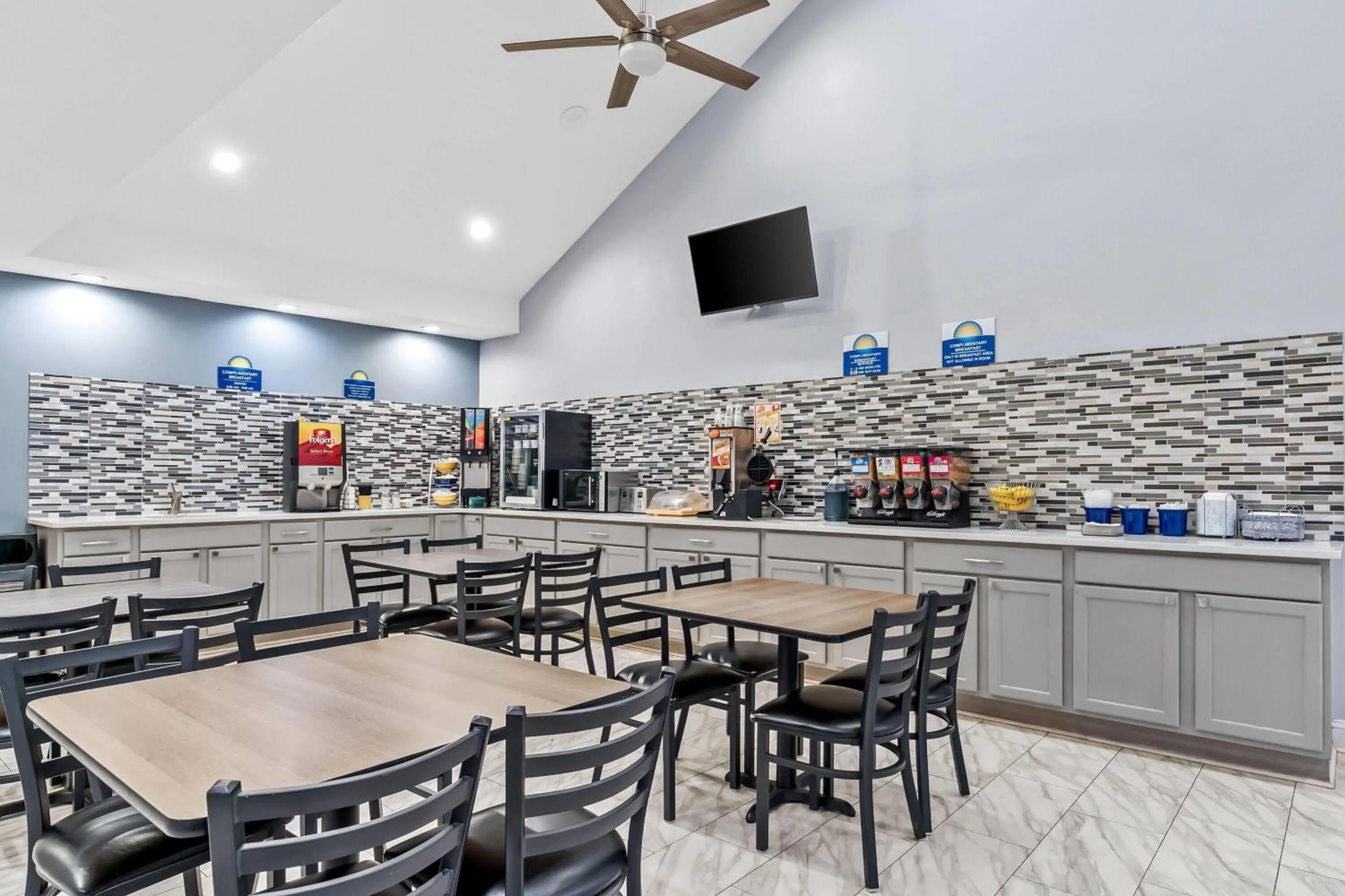 Restaurant/places to eat in Days Inn by Wyndham Simpsonville