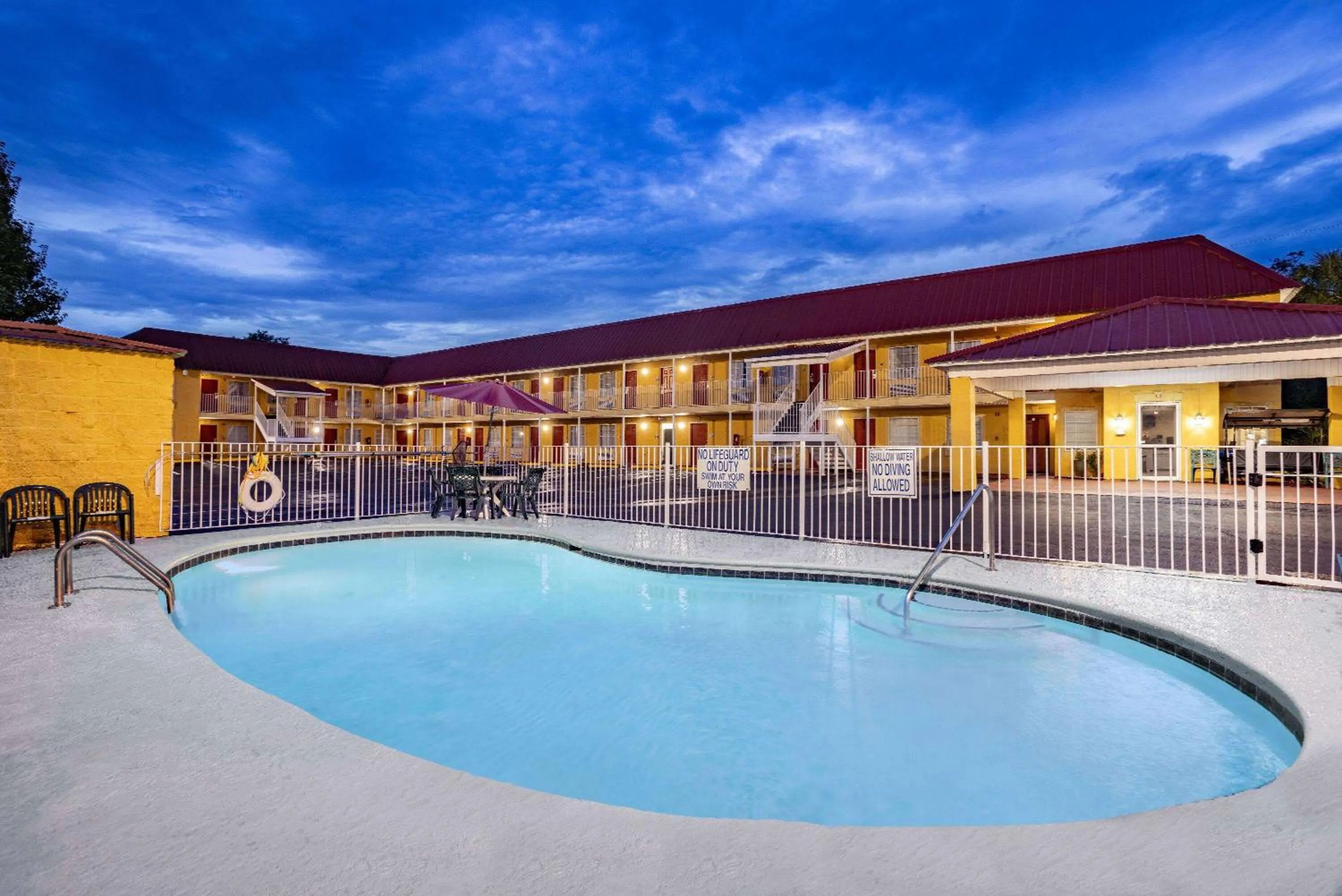 Swimming pool in Days Inn by Wyndham Barnwell