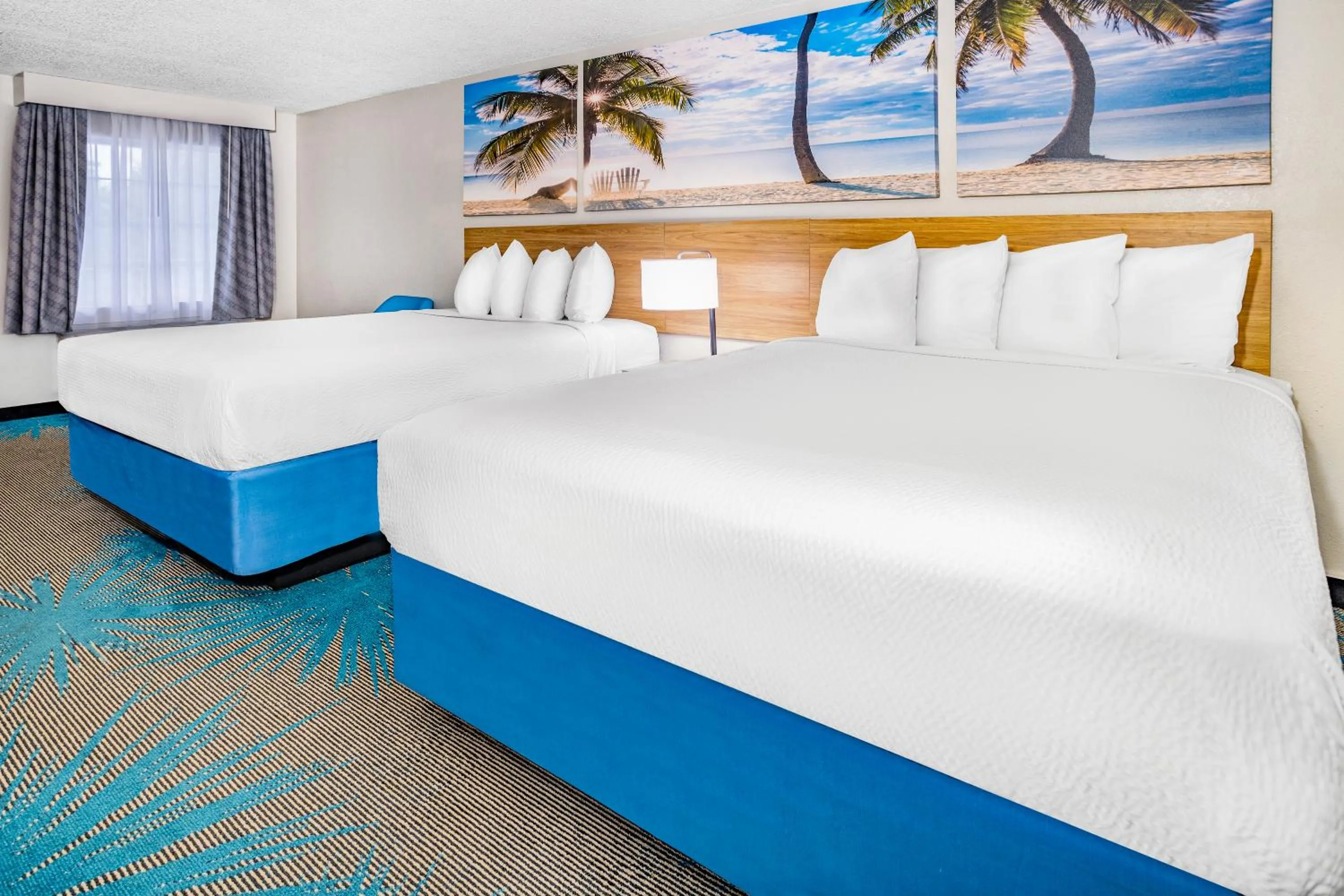 Bed in Days Inn by Wyndham Barnwell