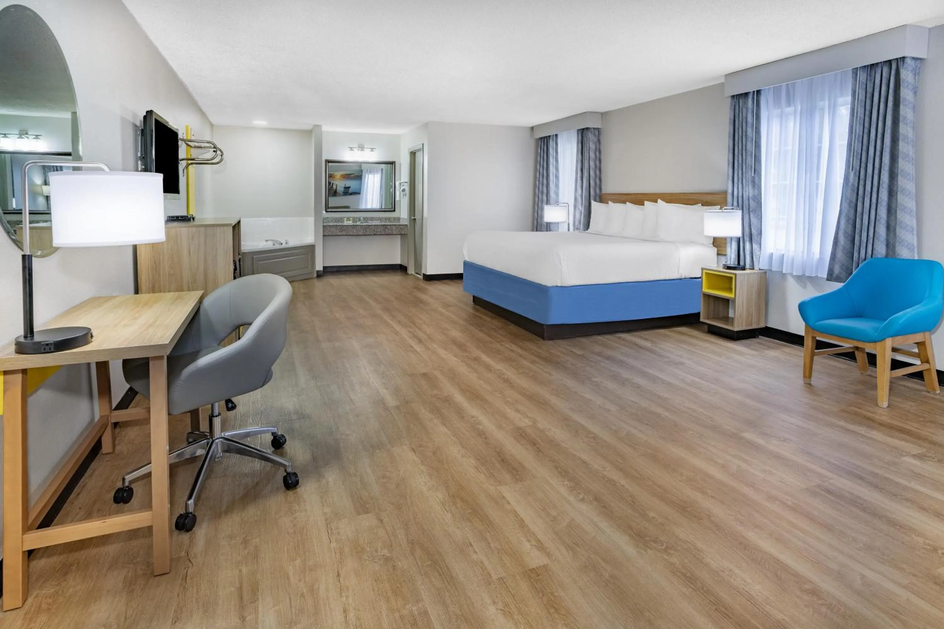 Bed in Days Inn by Wyndham Barnwell