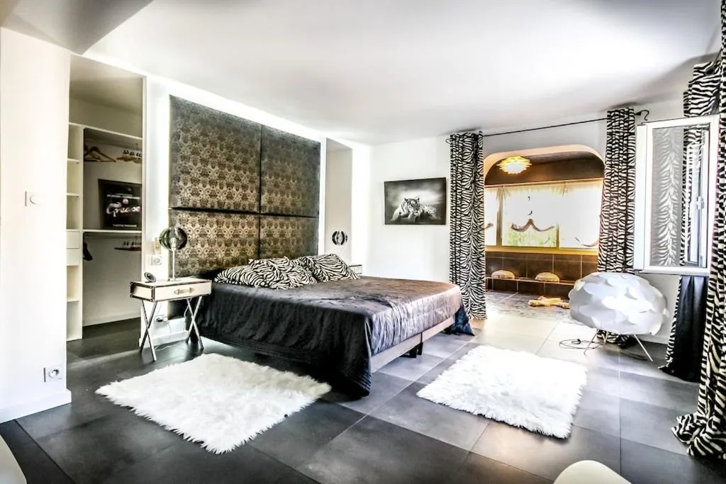 Bedroom in Villa Petra Bianca Suites & Chambres