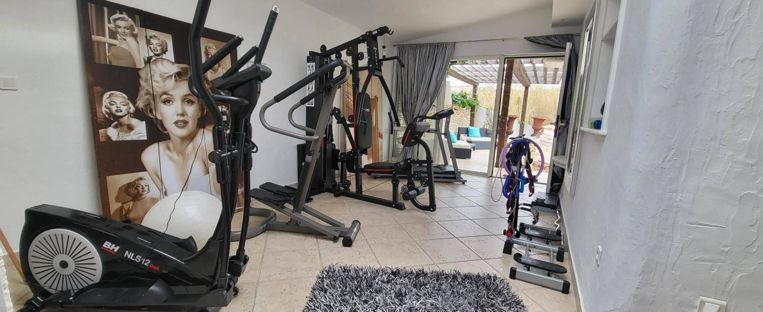 Fitness centre/facilities in Villa Petra Bianca Suites & Chambres