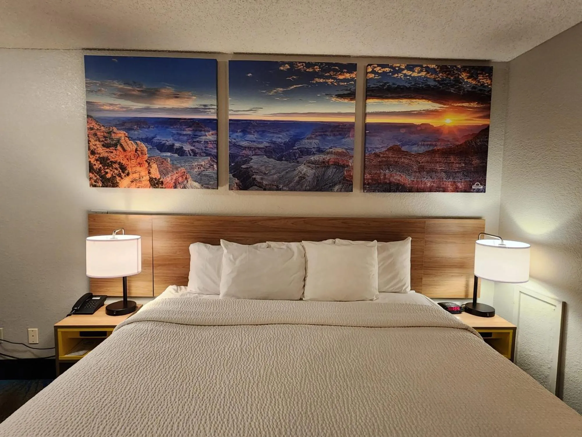 Bed in Days Inn by Wyndham Tucumcari