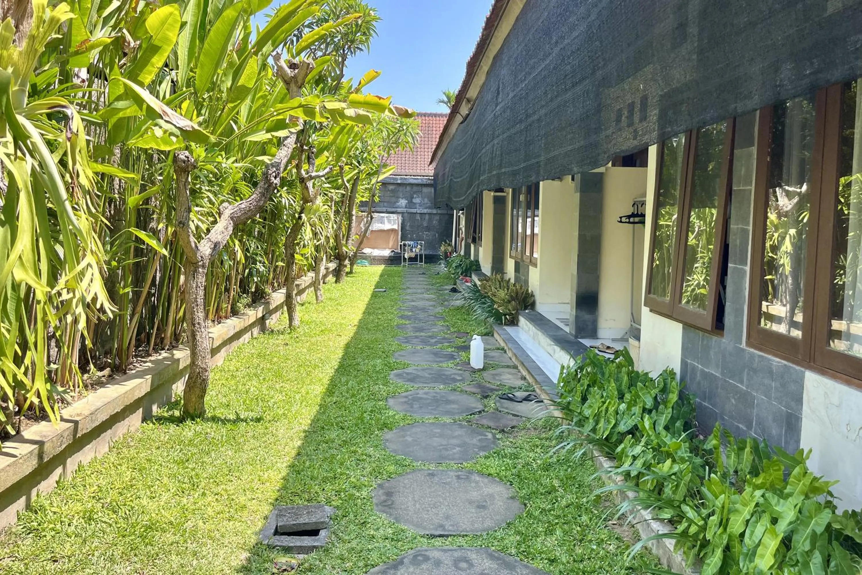 Property building in Mai Guest House Sanur
