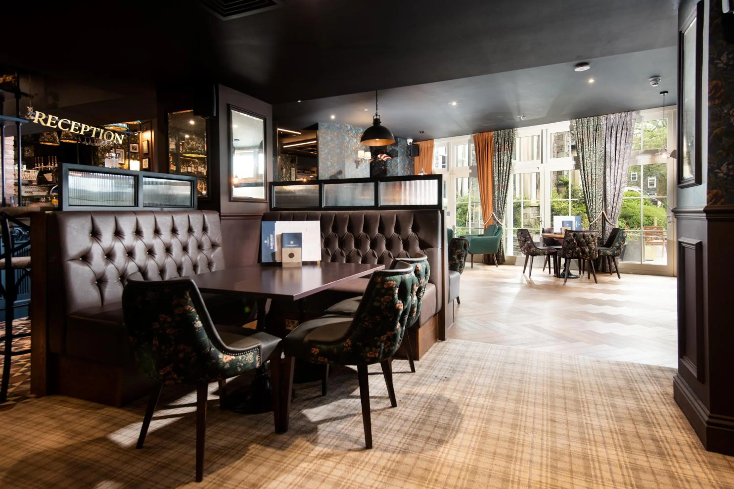 Lounge or bar in The Waterhead Inn- The Inn Collection Group
