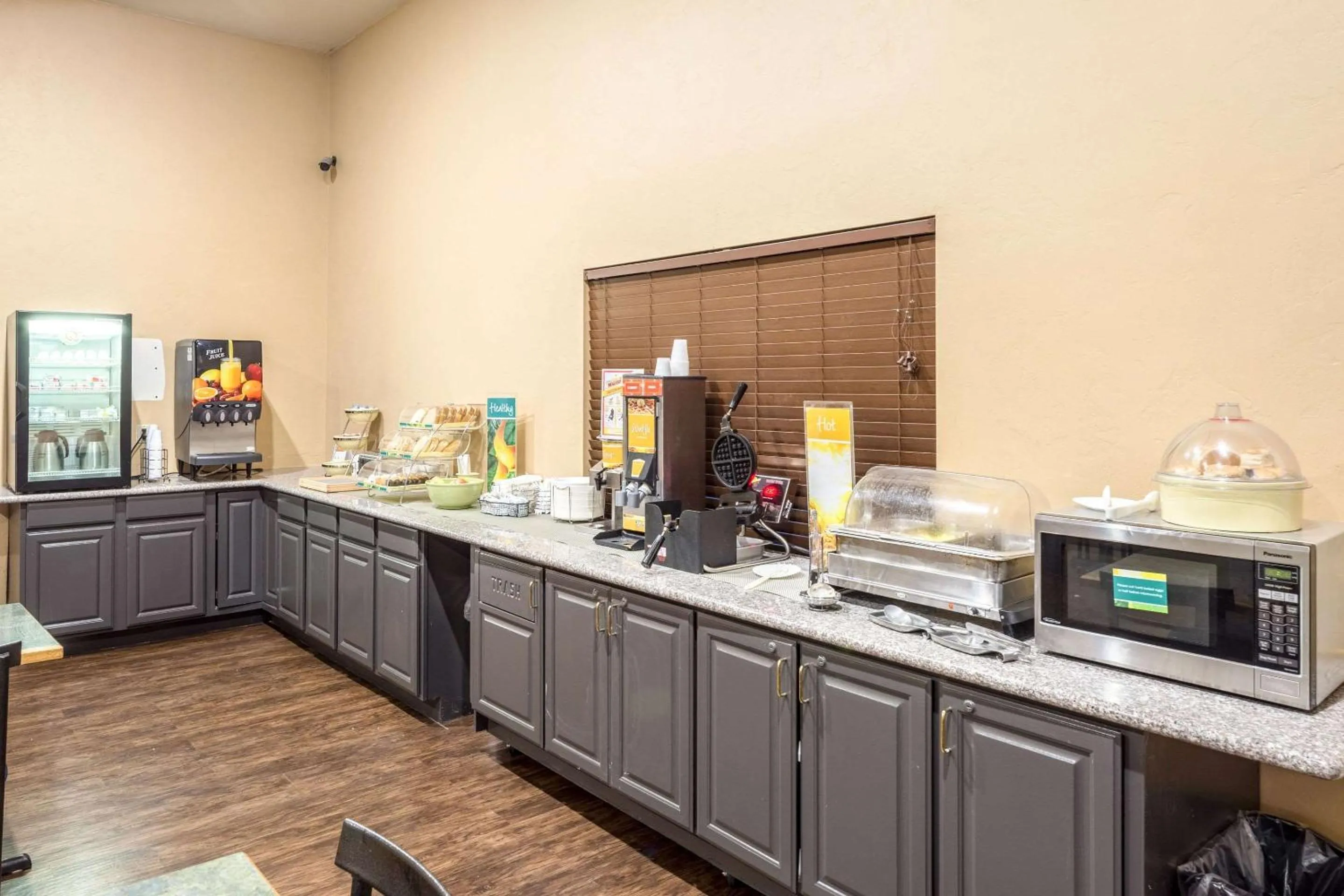 Restaurant/places to eat in Quality Inn Moses Lake