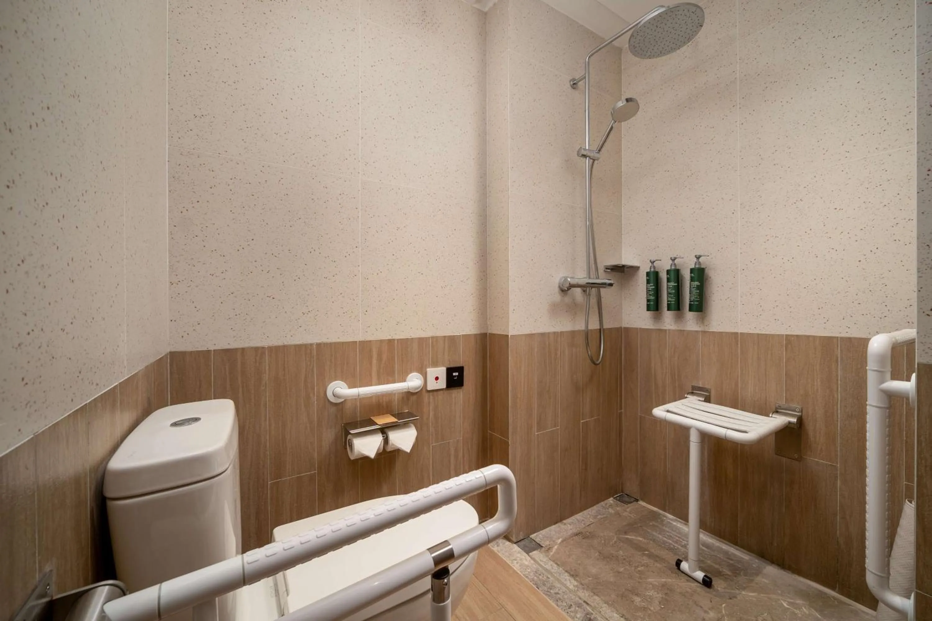 Bathroom in Hilton Garden Inn Shanghai Caoyang