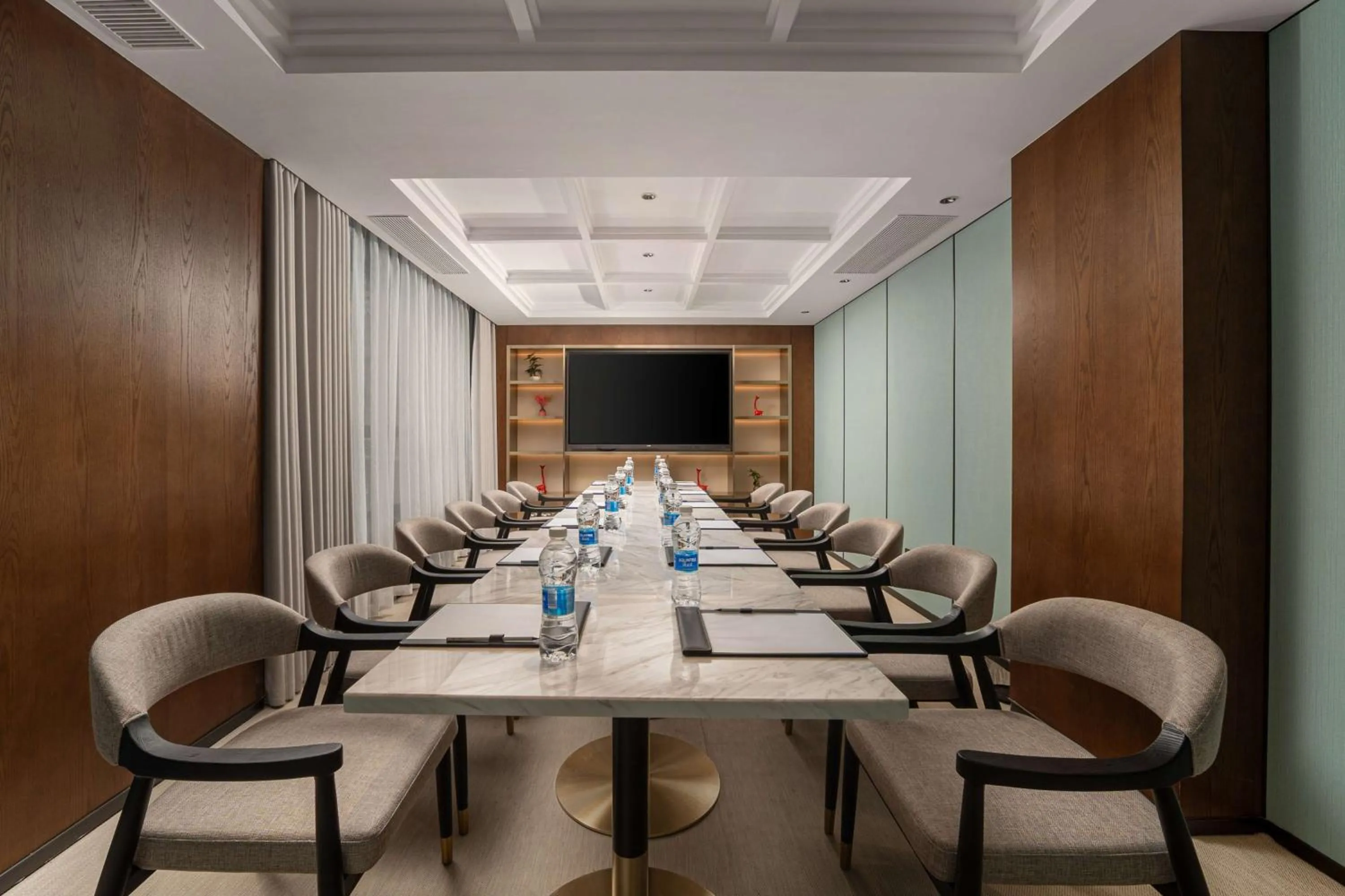 Meeting/conference room in Hilton Garden Inn Shanghai Caoyang