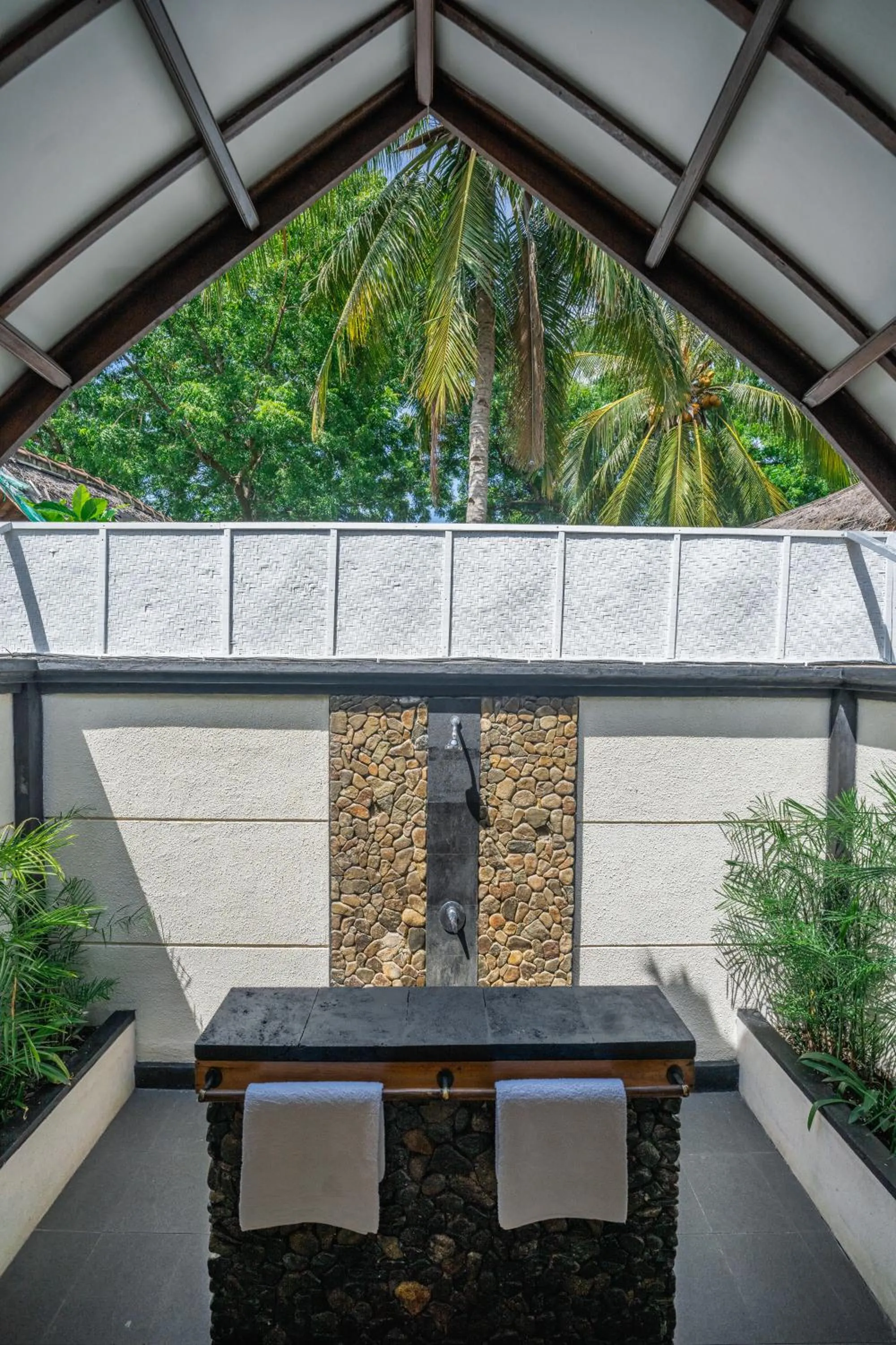 Shower in Manta Dive Gili Trawangan Resort