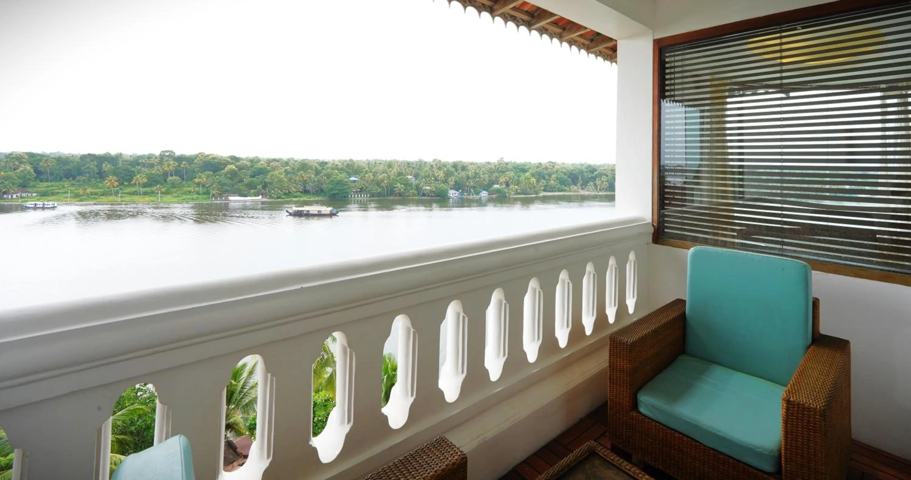 Day in The Leela Ashtamudi, A Raviz Hotel