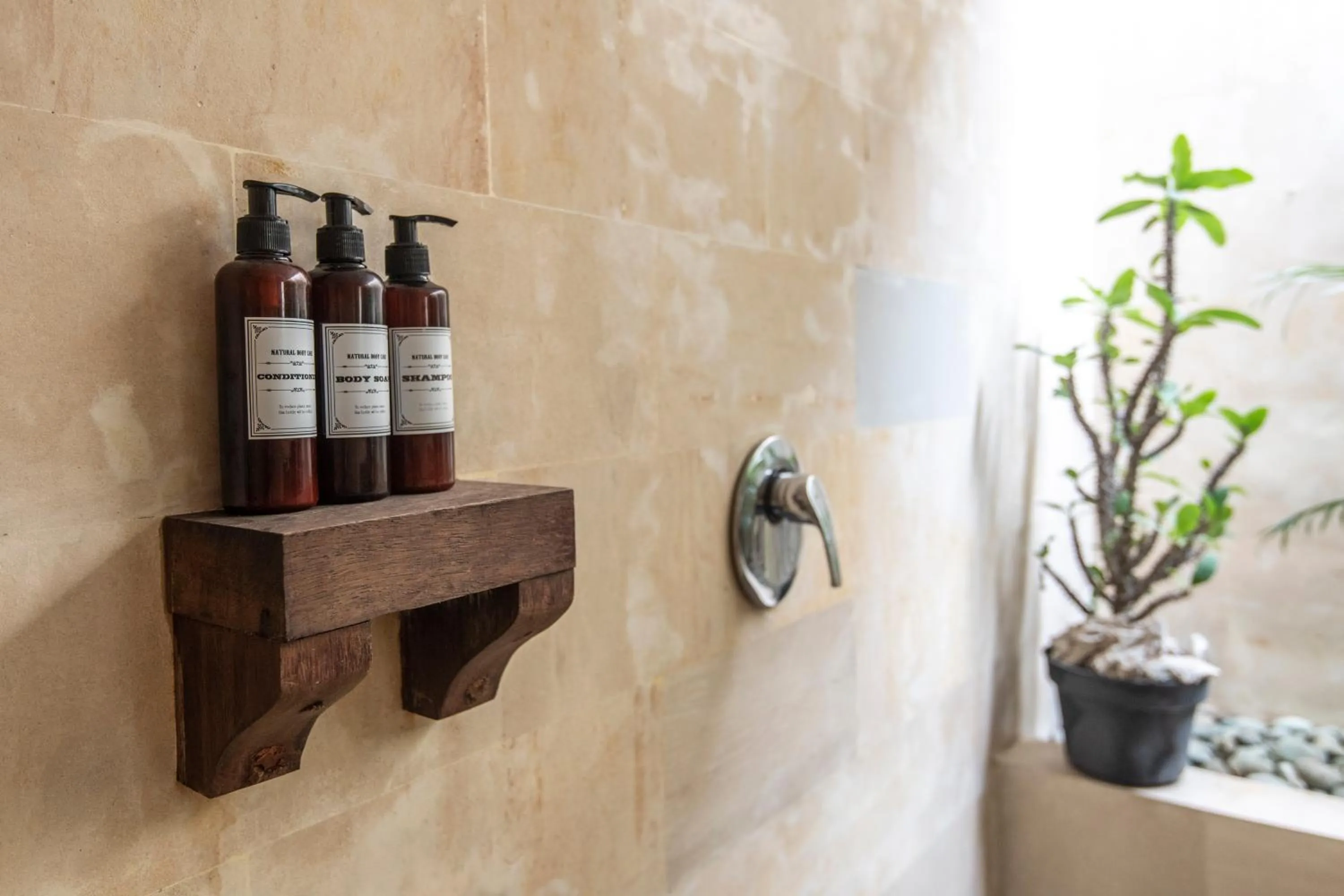 Shower in Gili Villas