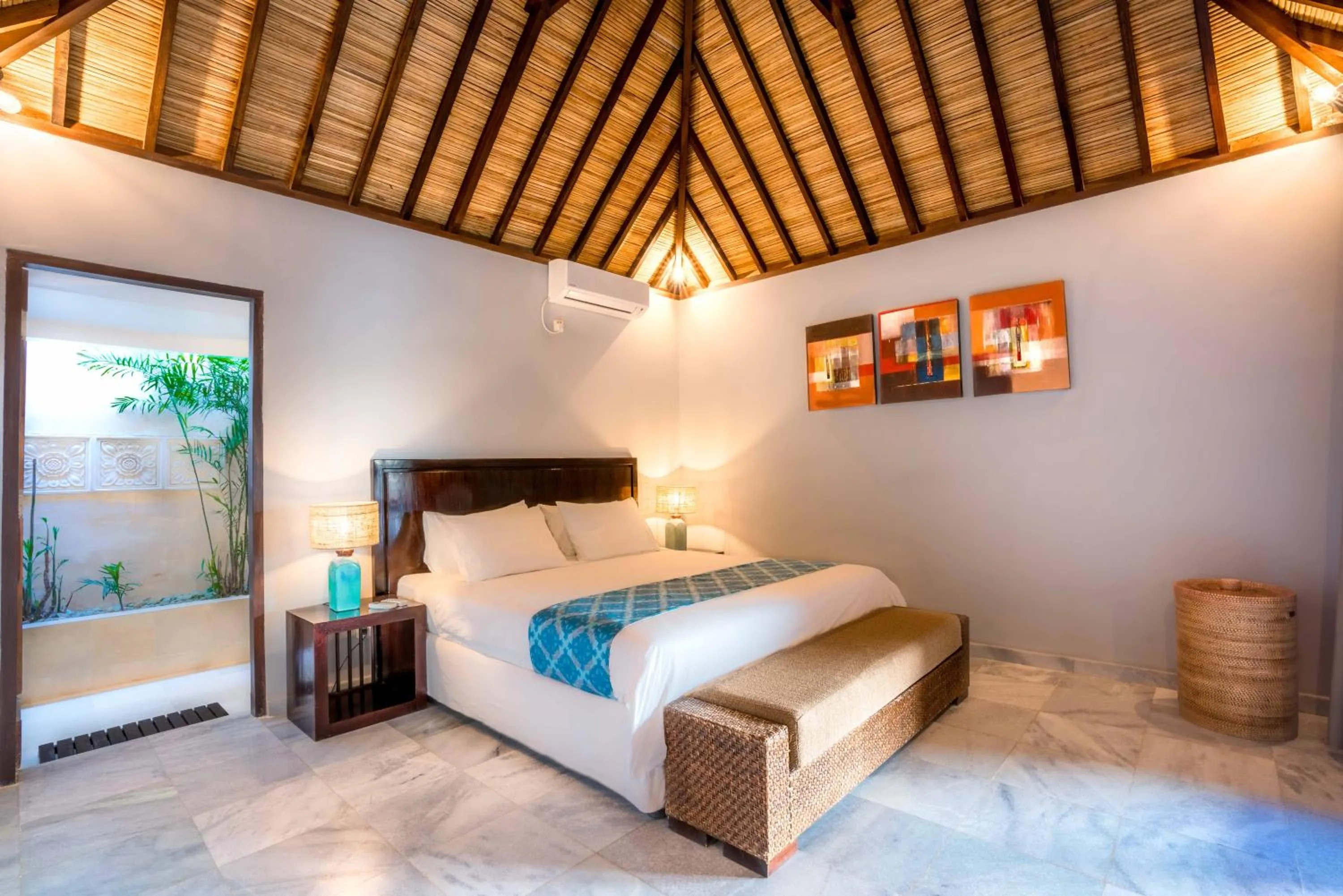 Bedroom, Bed in Gili Villas