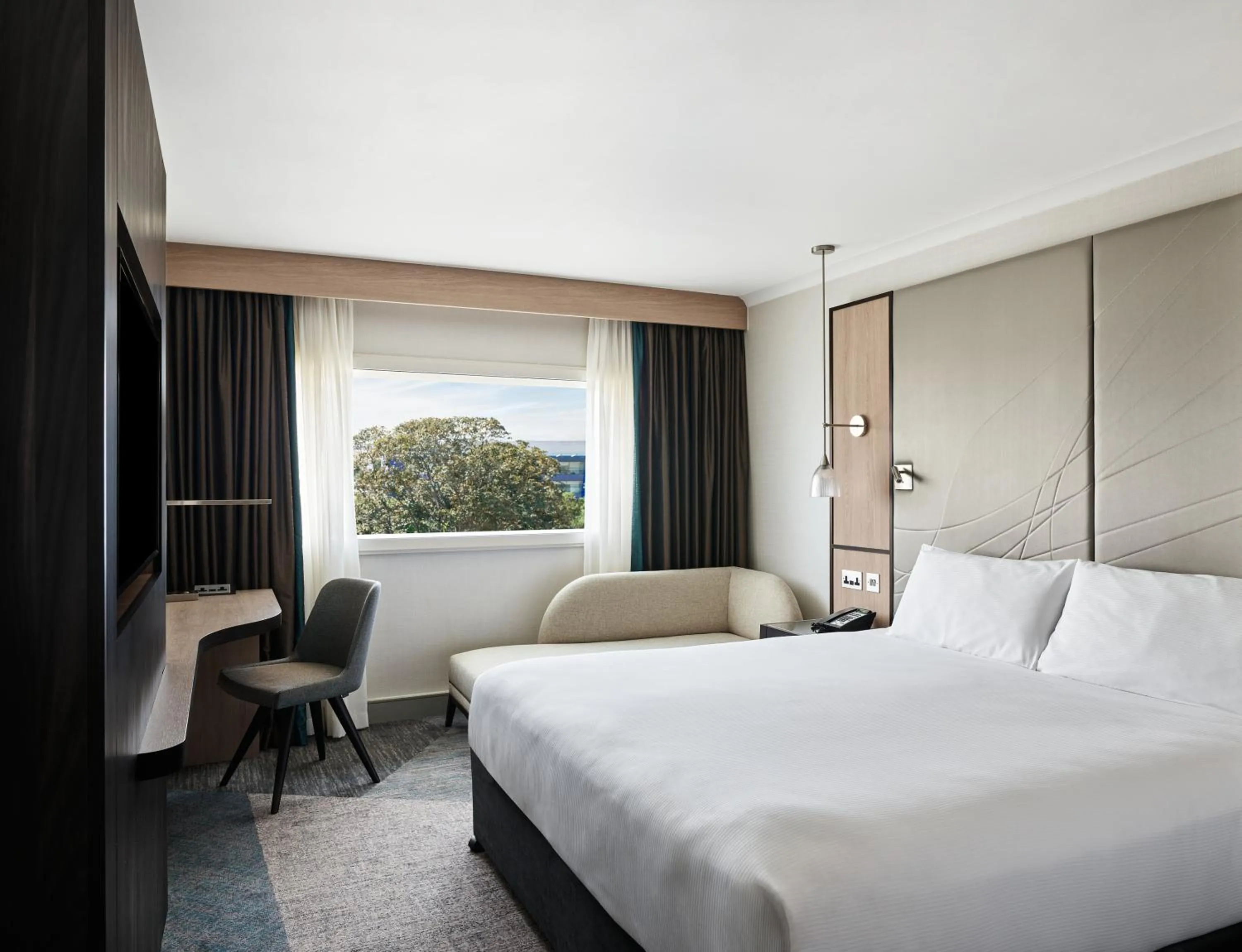 Bed in Hyatt Place London Heathrow Airport