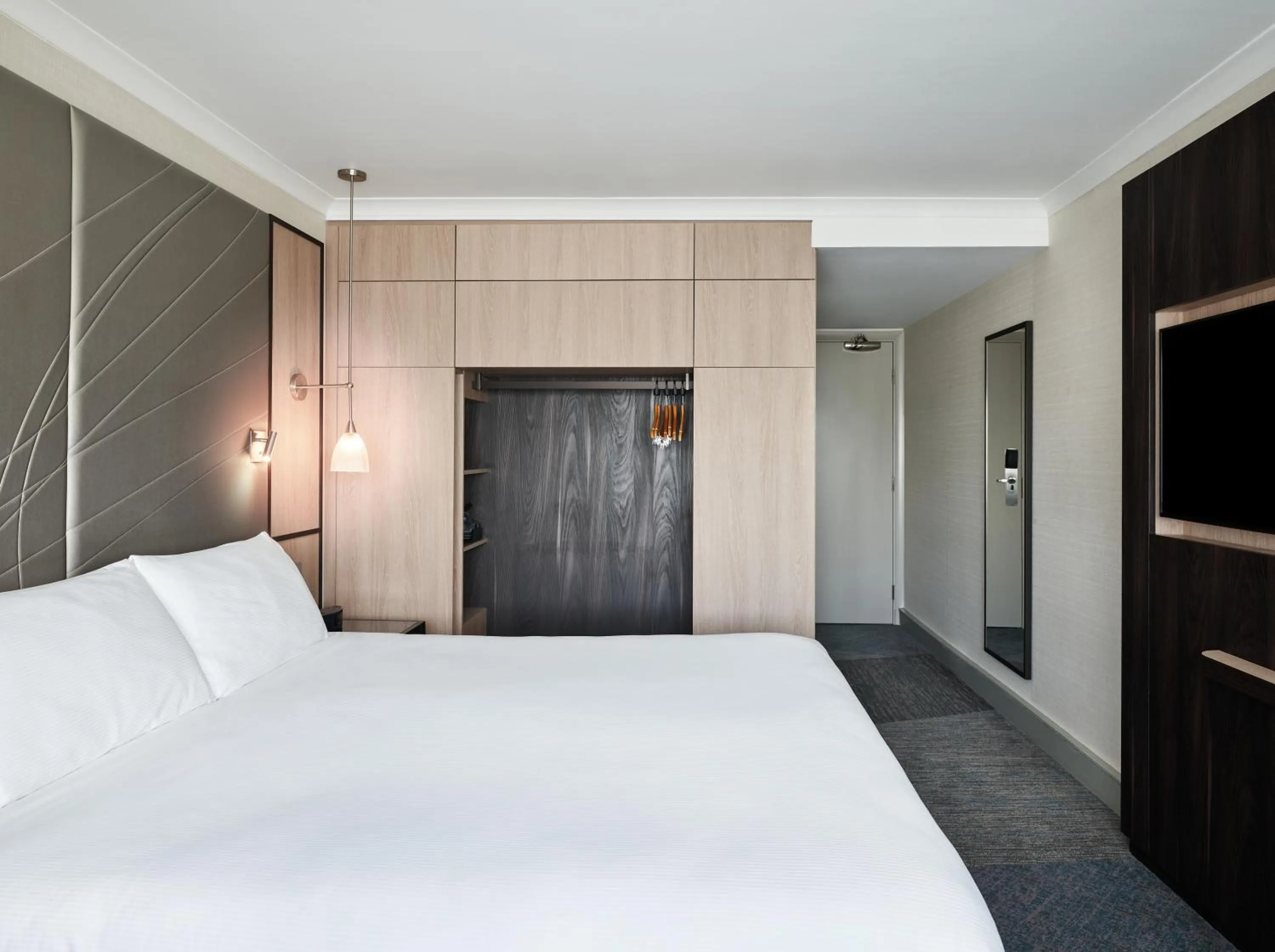 Bed in Hyatt Place London Heathrow Airport