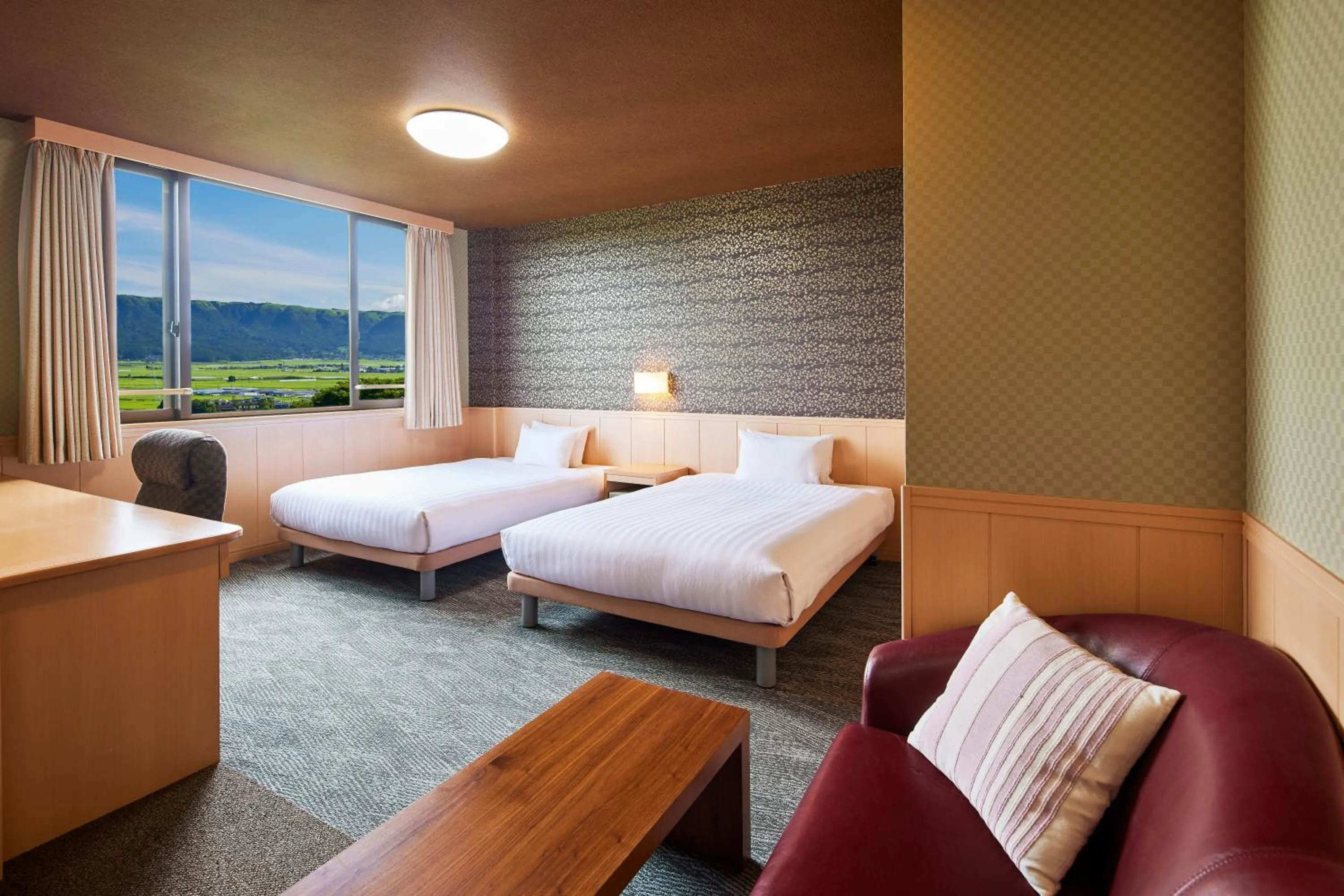 Living room, Bed in Hotel Aso No Tsukasa