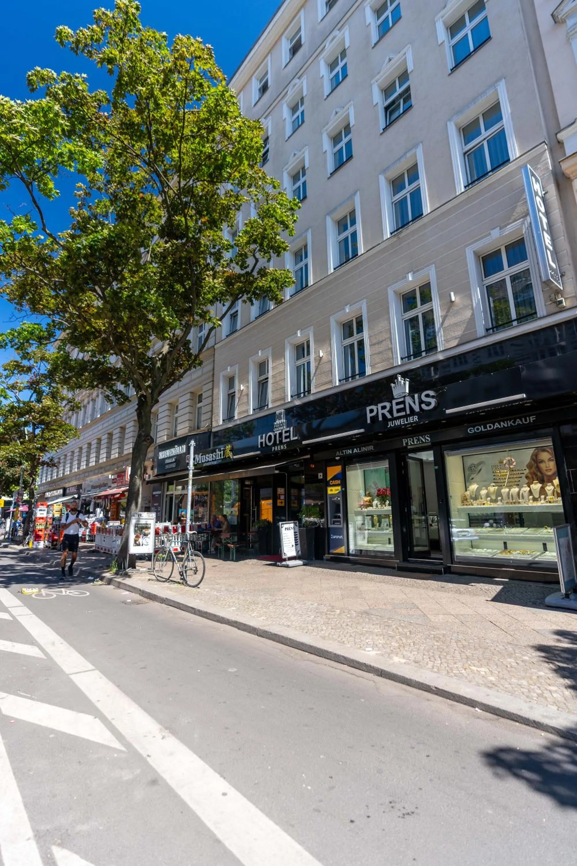 Property building in Hotel Prens Berlin