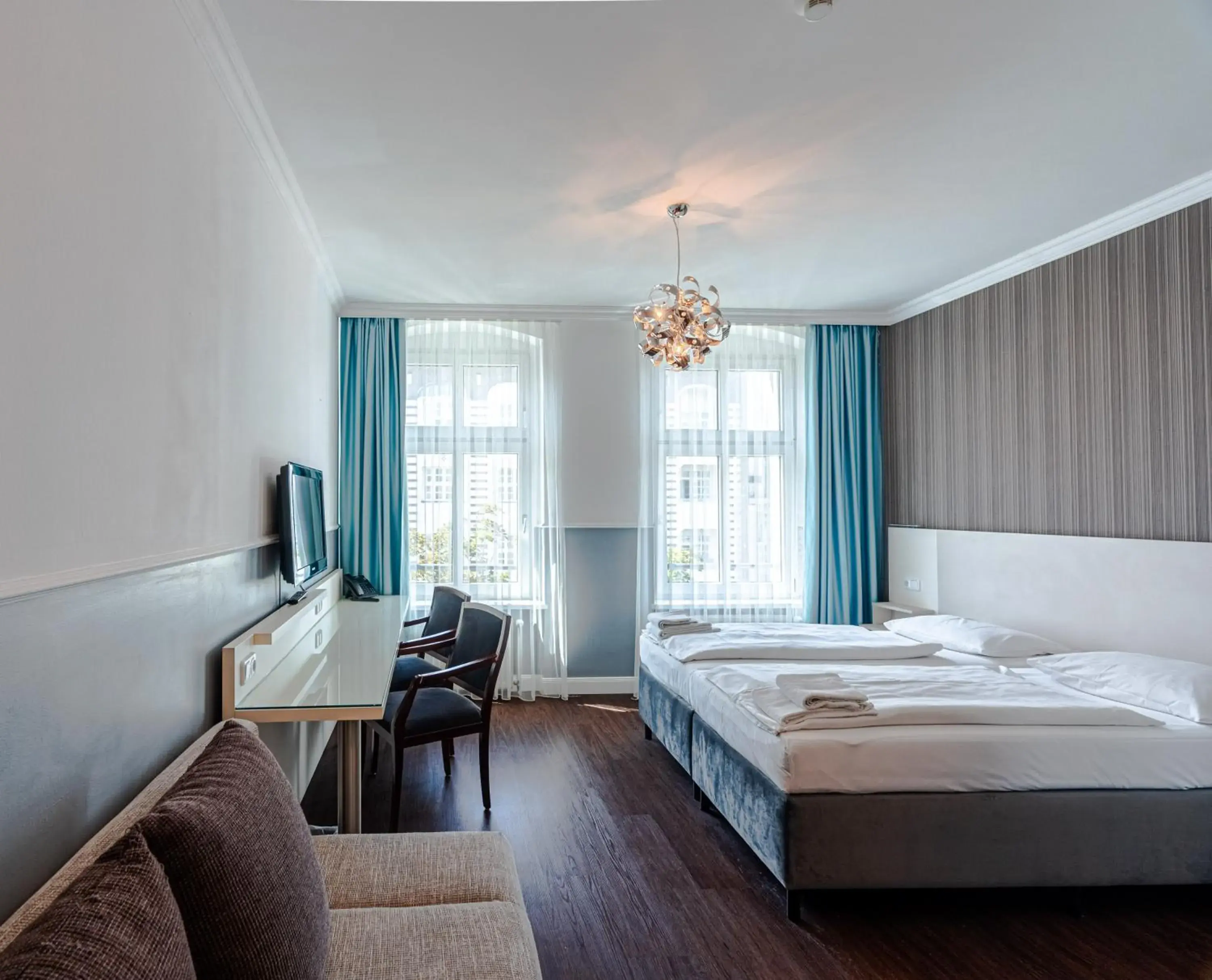 Comfort Triple Room - single occupancy in Hotel Prens Berlin Comfort Triple Room - single occupancy in Hotel Prens Berlin