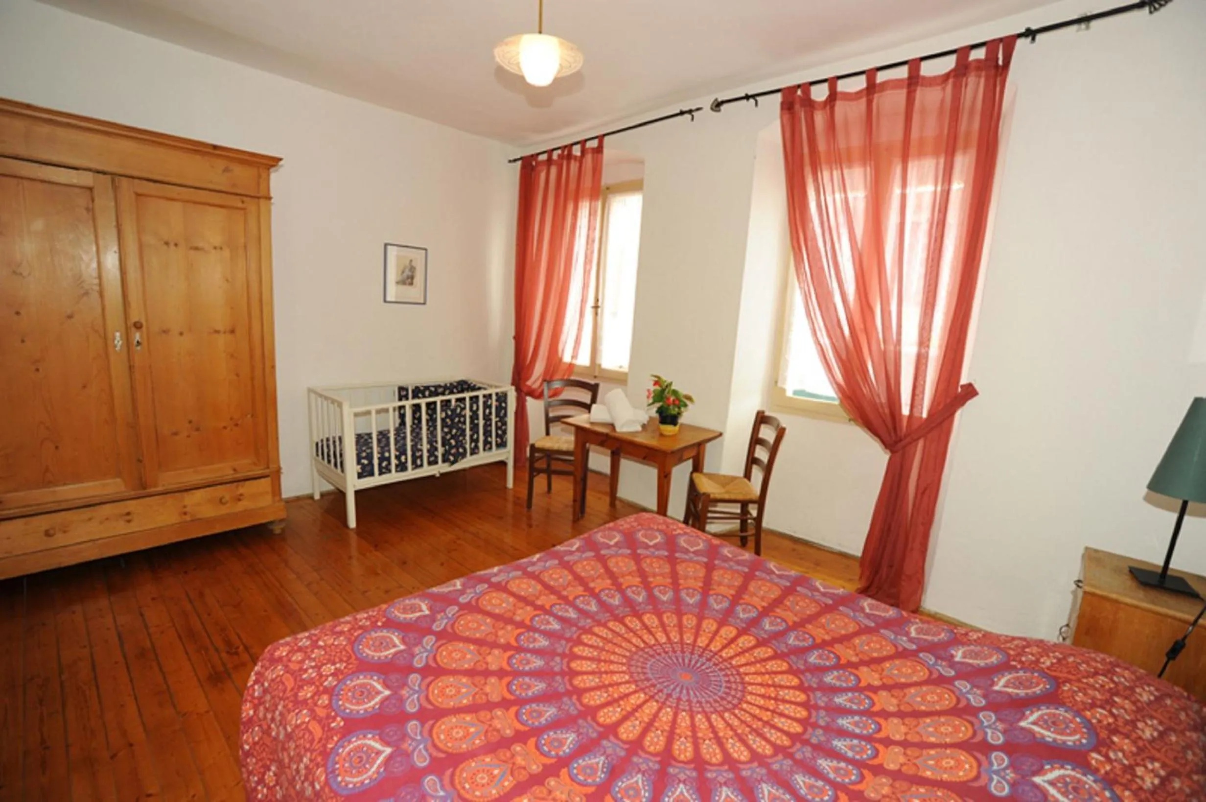 Decorative detail, Bed in Albergo La Montanara