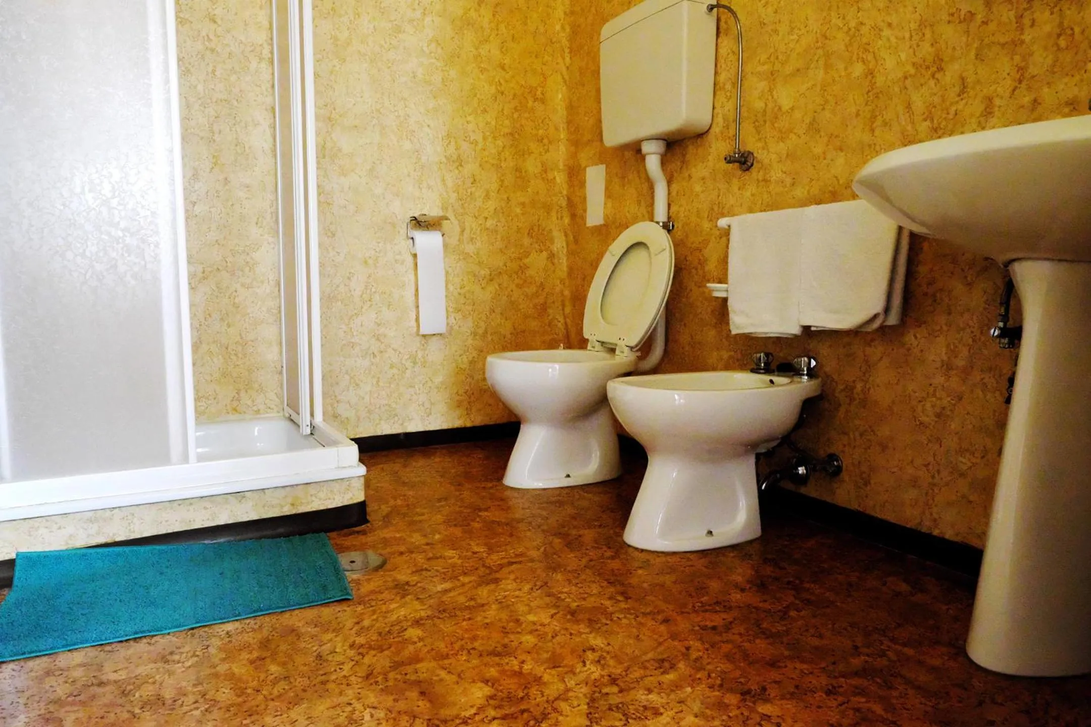 Bathroom in Albergo La Montanara