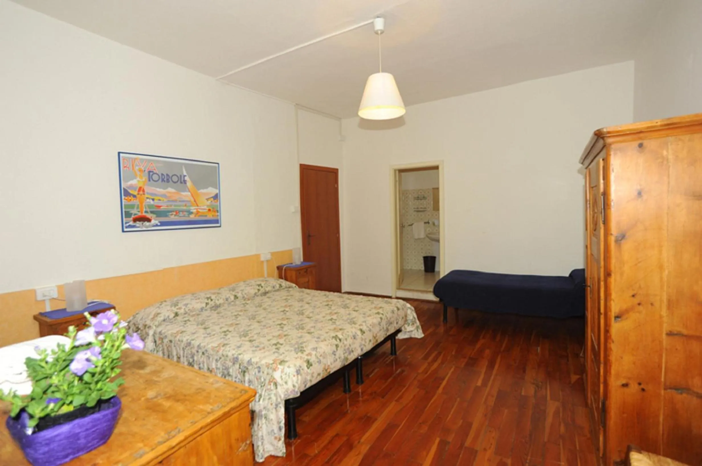 Photo of the whole room, Bed in Albergo La Montanara