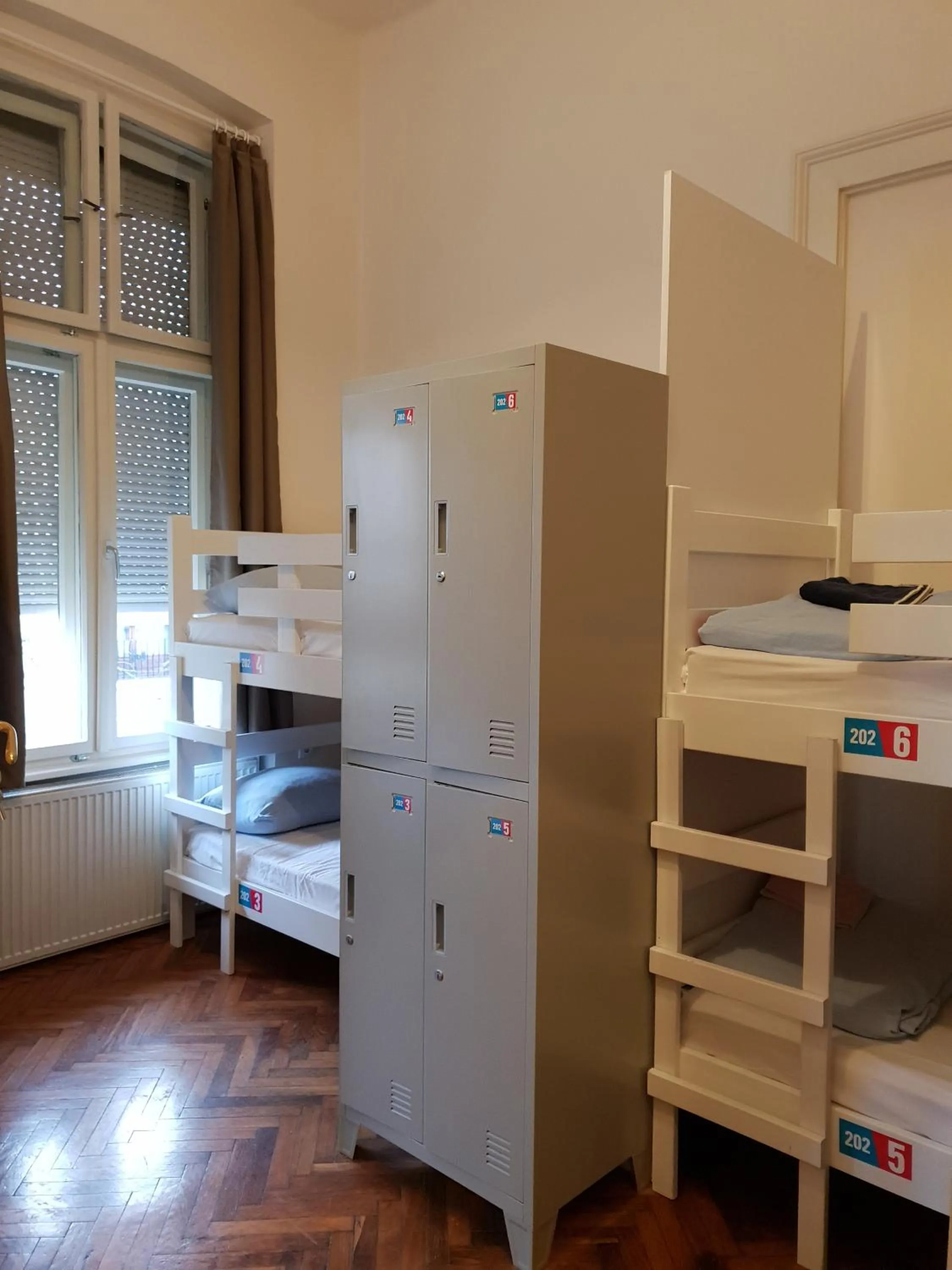 Bed in Booking BnB