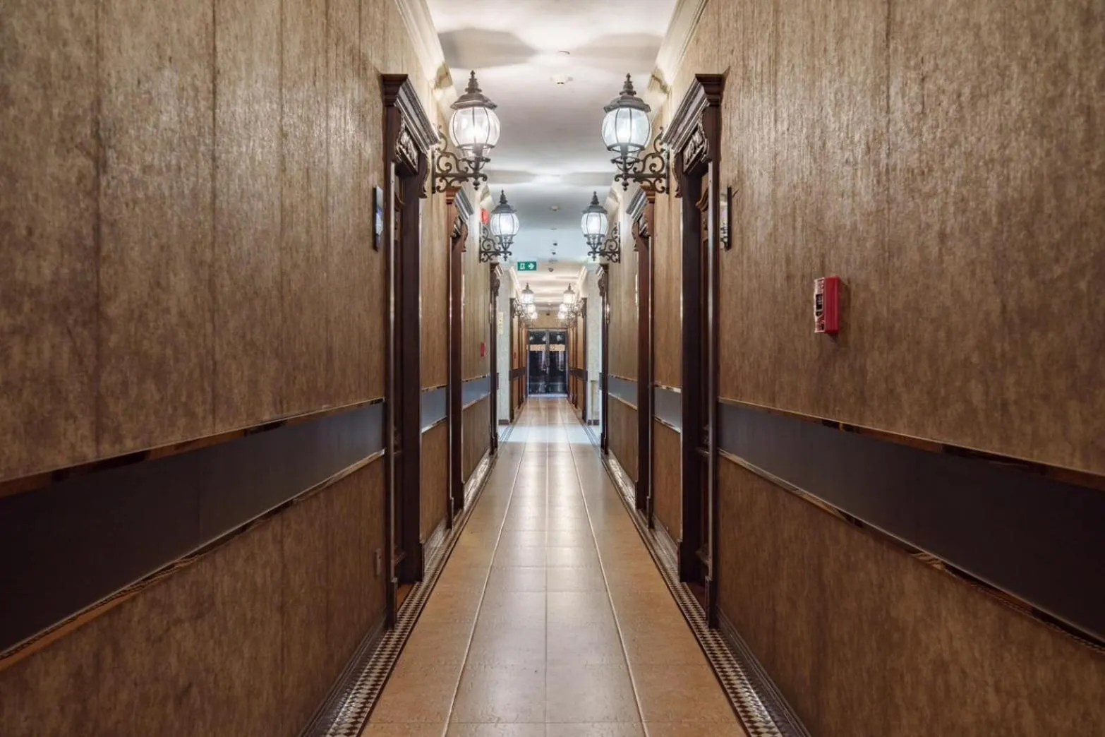 Property building in Khum Damnoen Resort