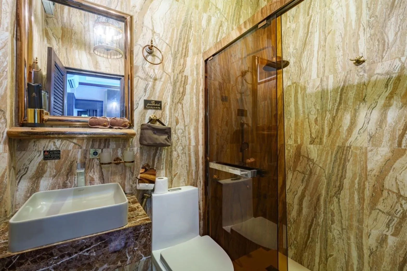 Bathroom in Khum Damnoen Resort