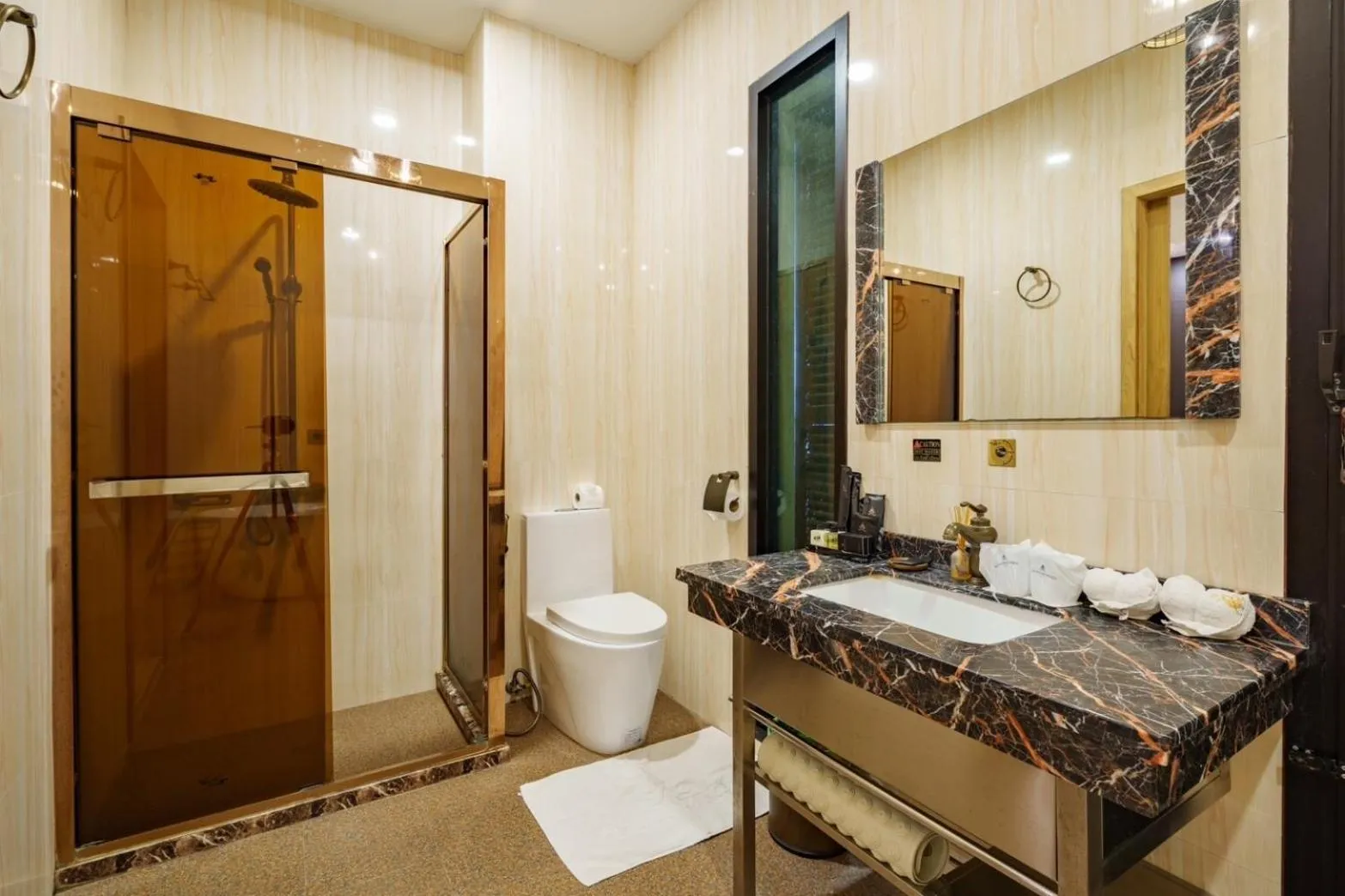 Bathroom in Khum Damnoen Resort