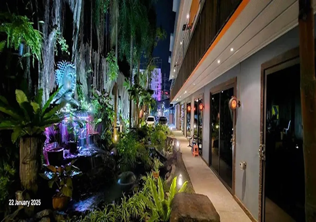 Property building in Nicky's Handlebar