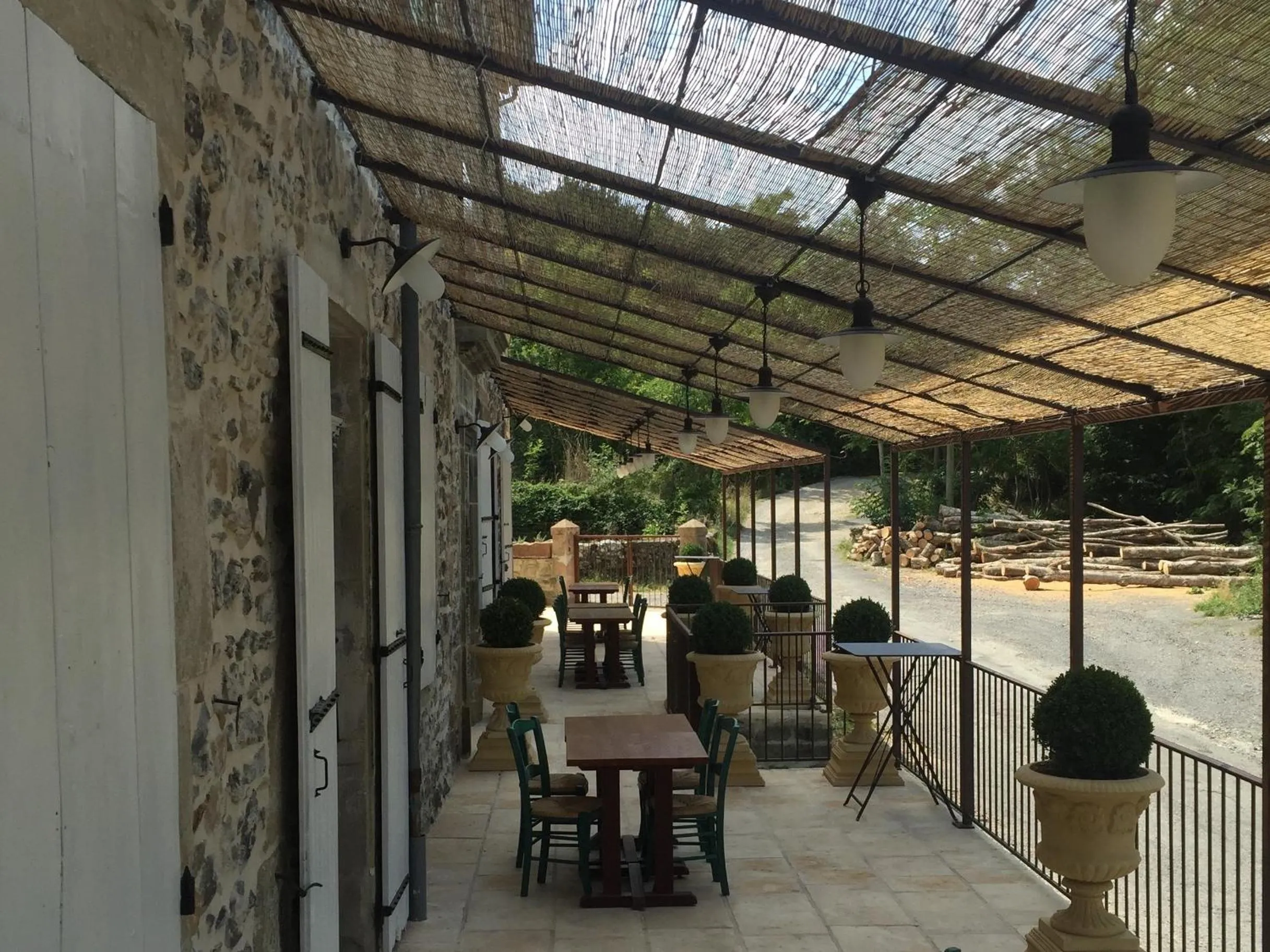 Property building in Moulin A