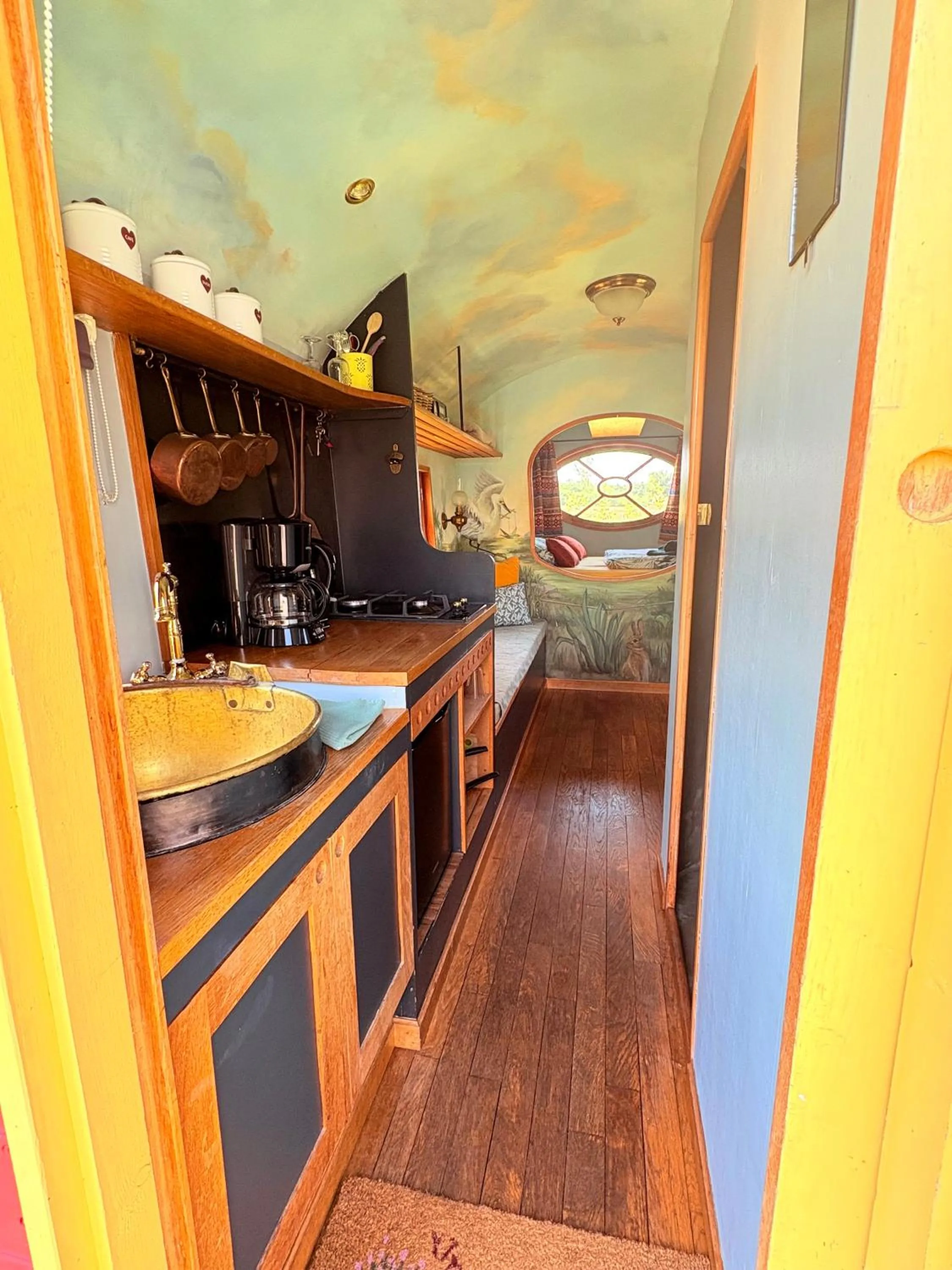 Coffee/tea facilities in La roulotte Champêtre des Grillots