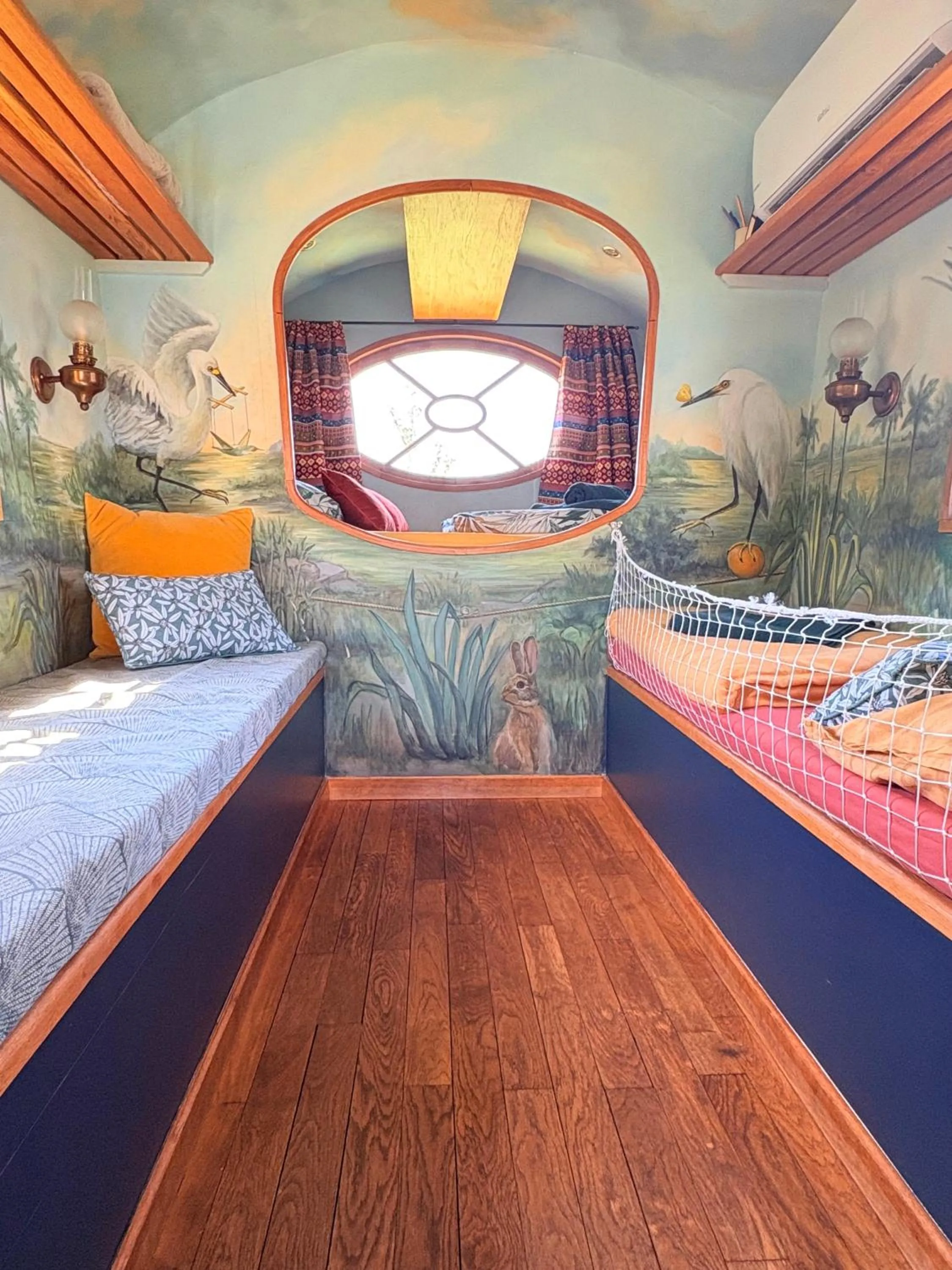 Photo of the whole room in La roulotte Champêtre des Grillots