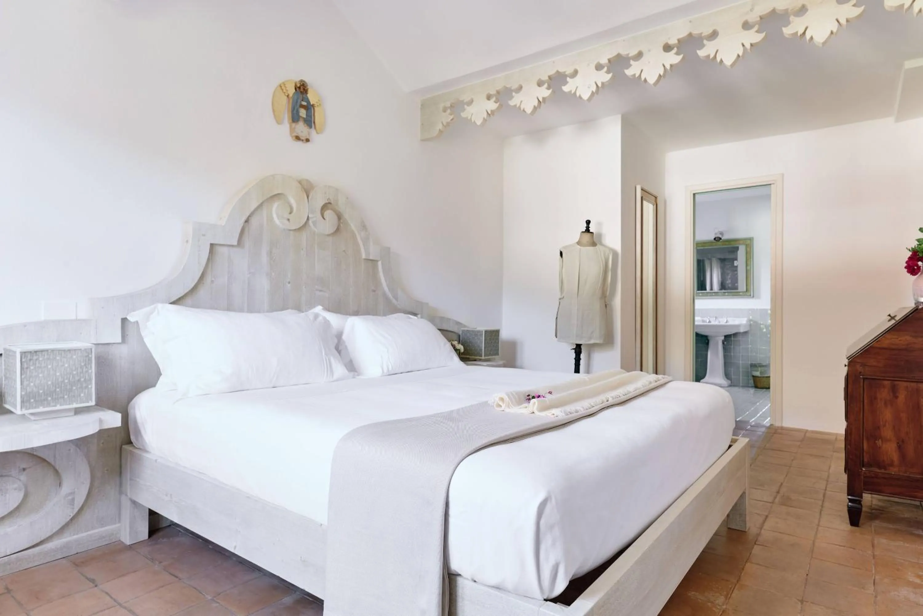 Bed in Santavenere Hotel