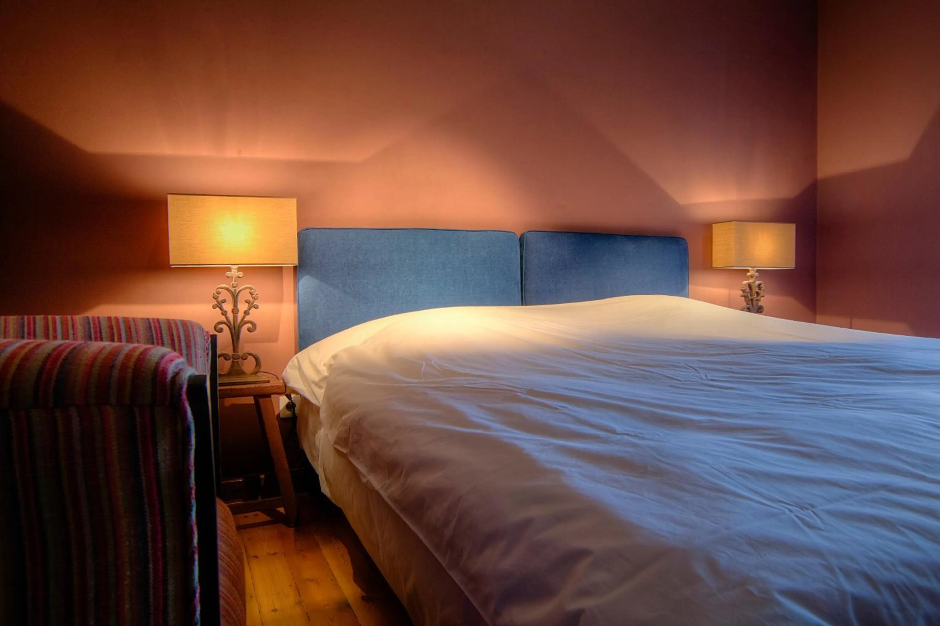 Bedroom, Bed in Menin Gate House